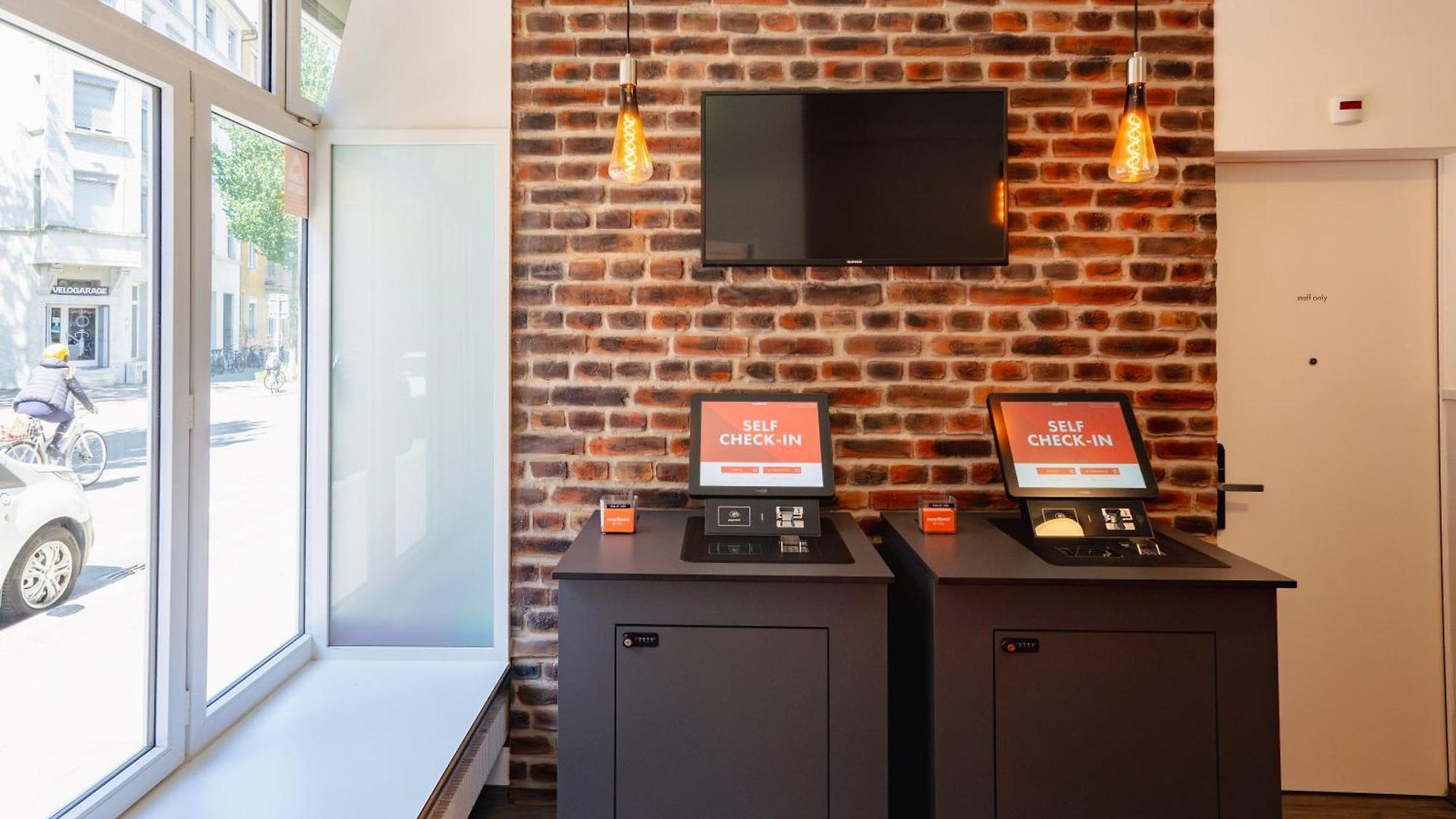 Easyhotel Limmatplatz Hotel 2*