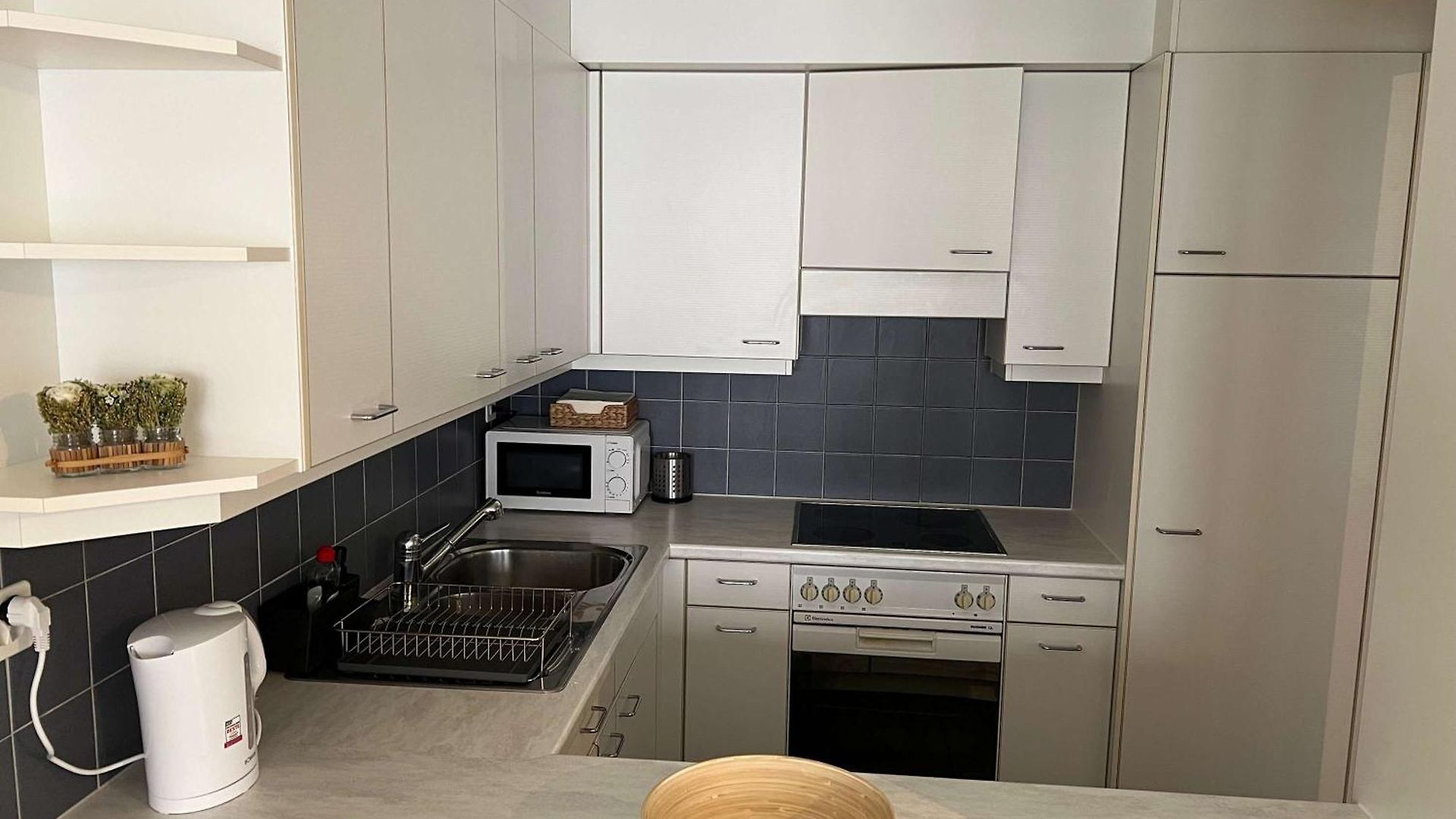Apartment Large Flat, Downtown Center Next To Hb Main Station Muller - Self Checkin