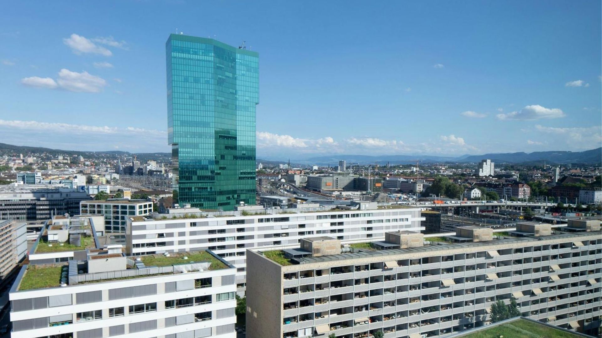 Renaissance Tower Hotel 5*