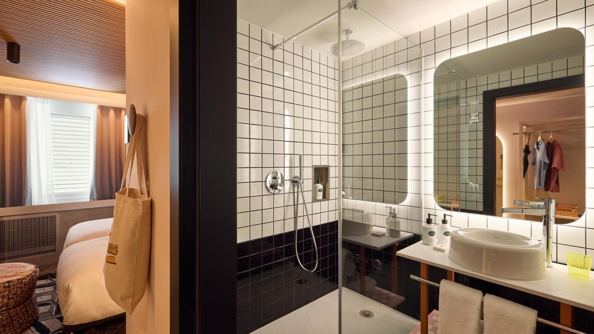 Hotel Mama Shelter 4*