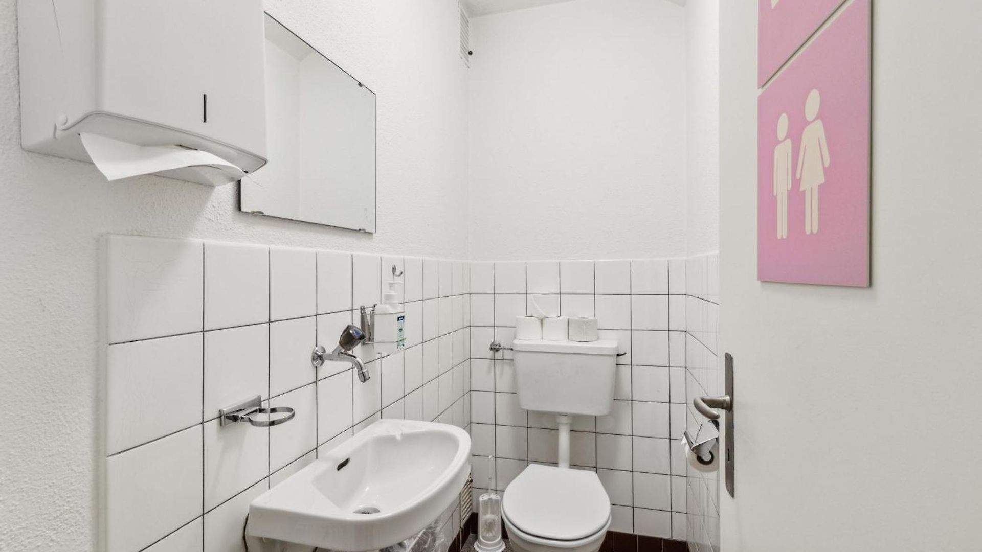 A & G Self Check-in Hostel Zurich