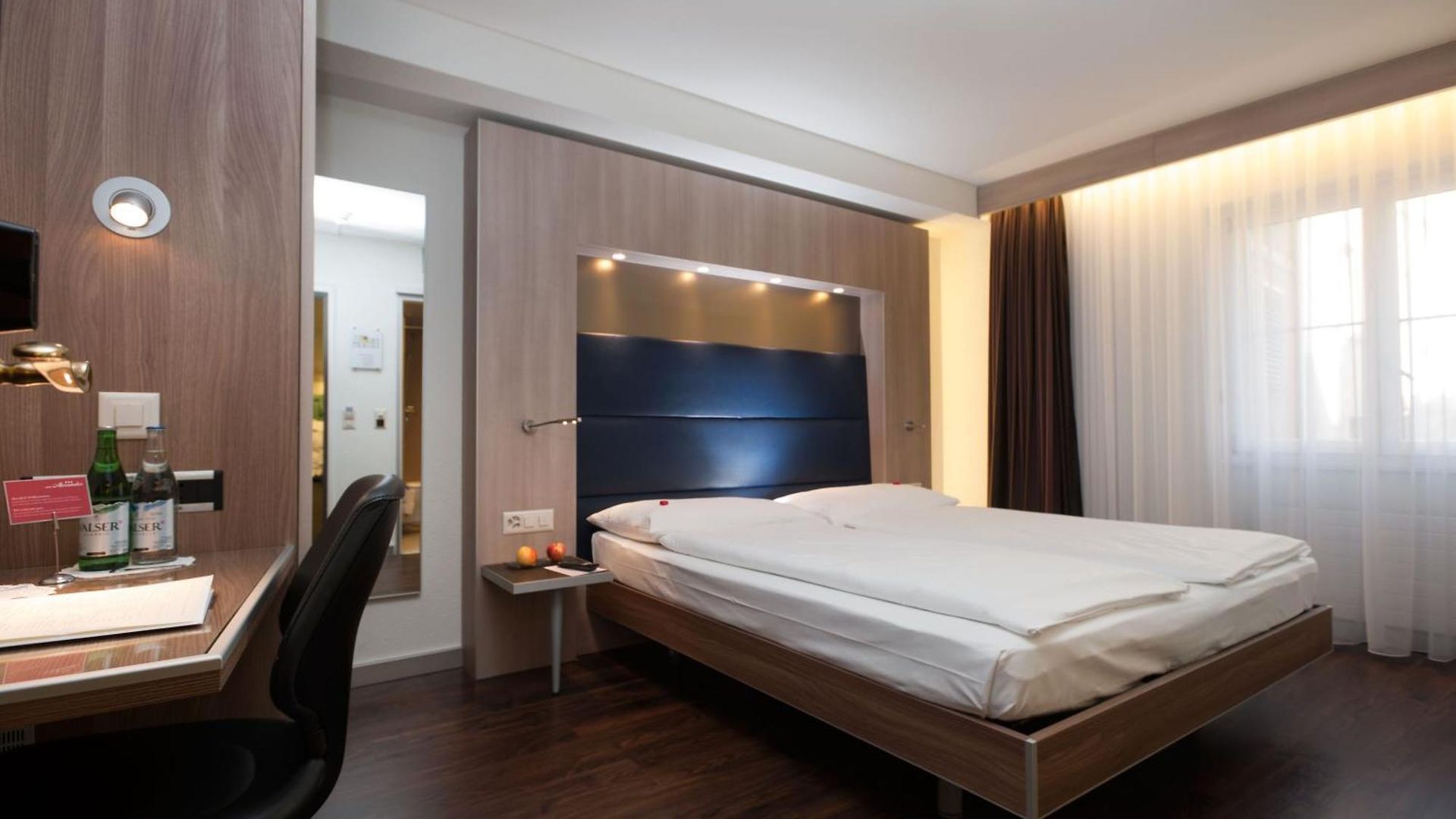 Alexander Old Town 3*
