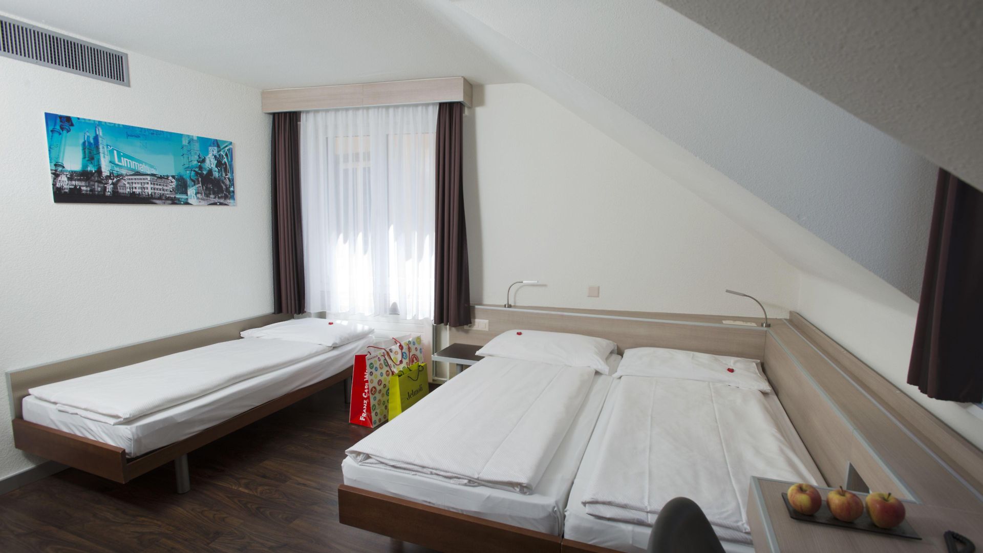 Alexander Old Town Hotel