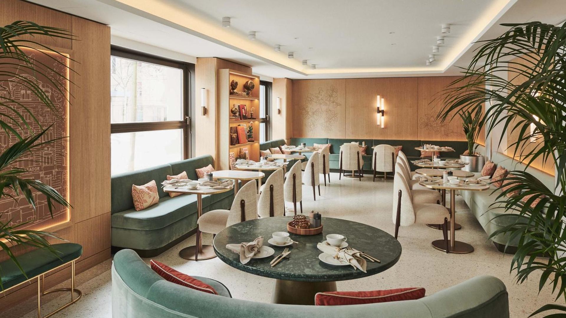 Small Luxury Ambassador Hotel 4*