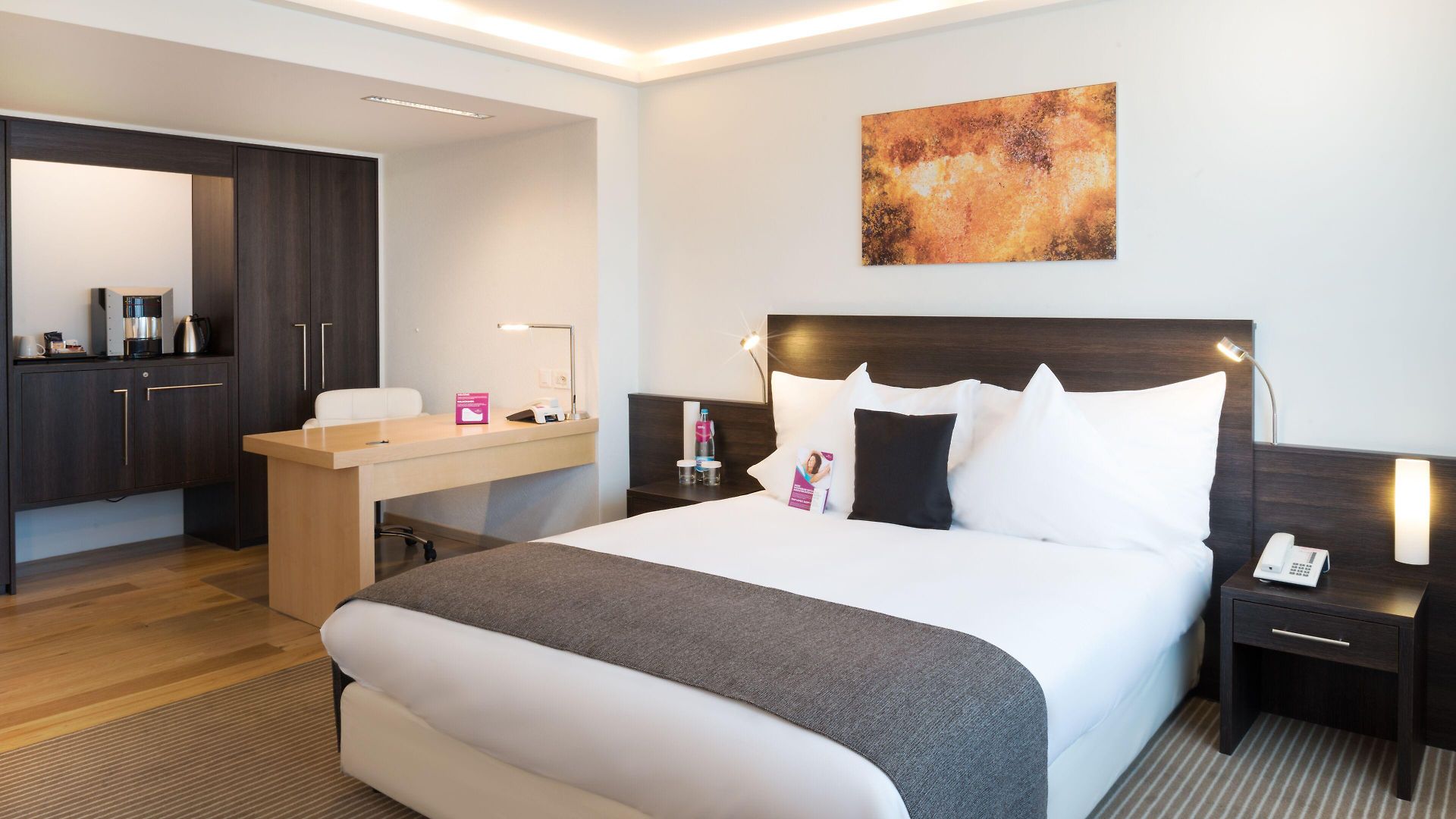 Crowne Plaza Zürich, An Ihg Zürich