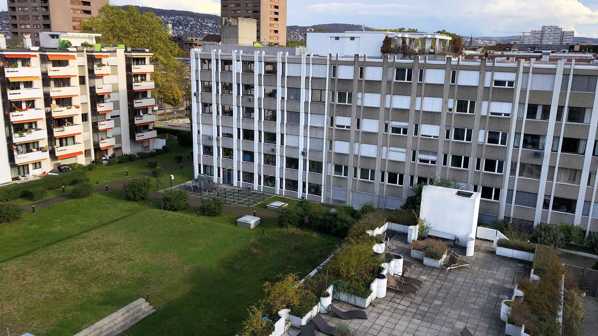 Hotel Crowne Plaza Zürich, An Ihg