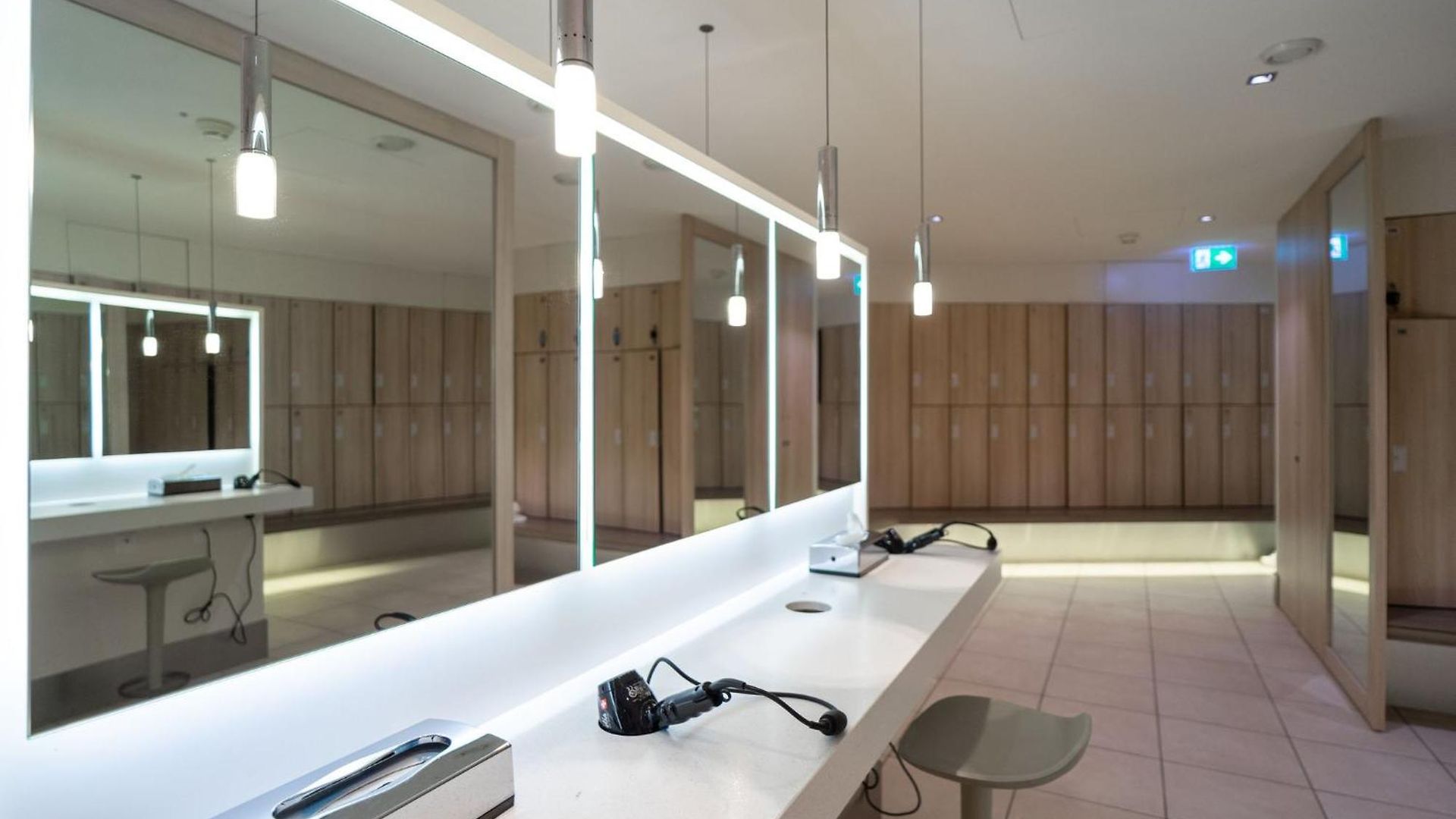 Hotel Crowne Plaza Zürich, An Ihg