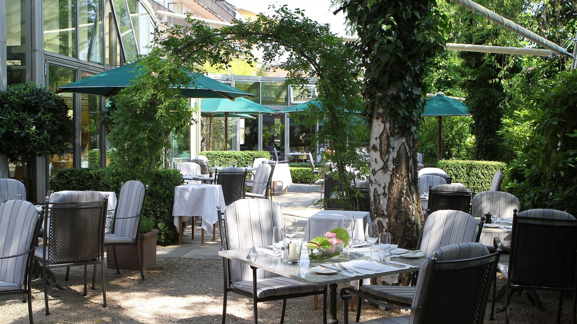 Engimatt & Garden Hotel 4*