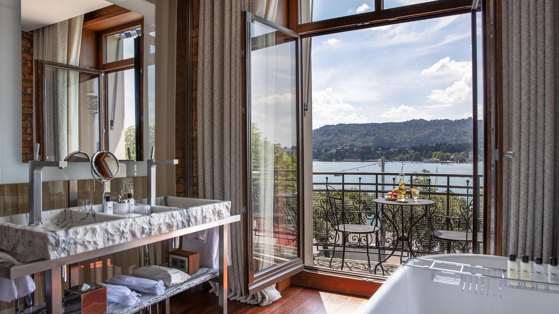 Hotel La Reserve Eden Au 5*