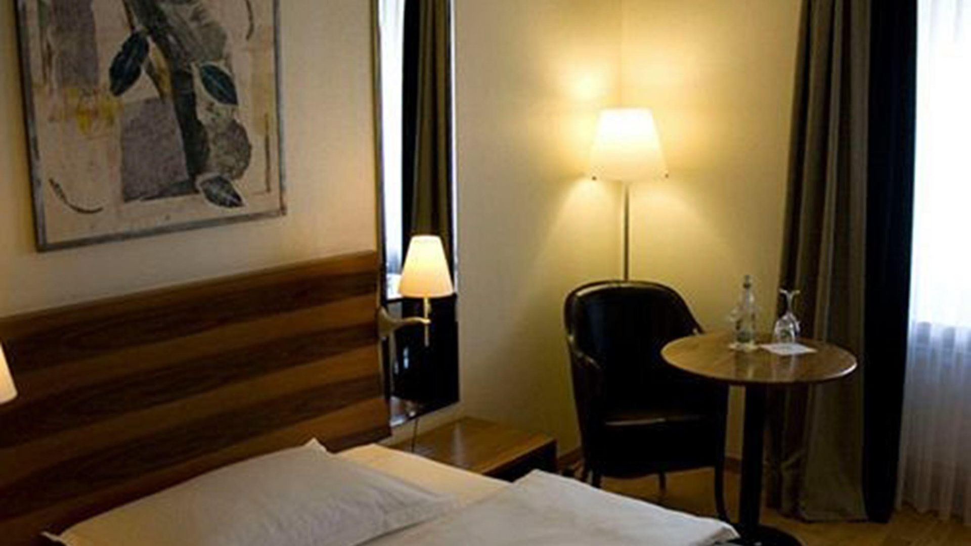 Hotel Plaza 4*