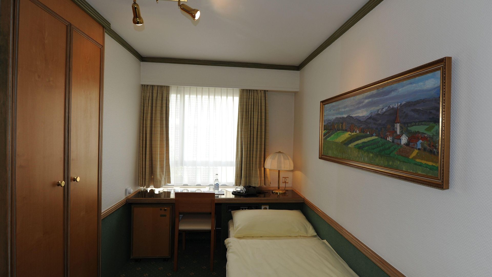 Hotel Arlette Beim Hauptbahnhof 2*