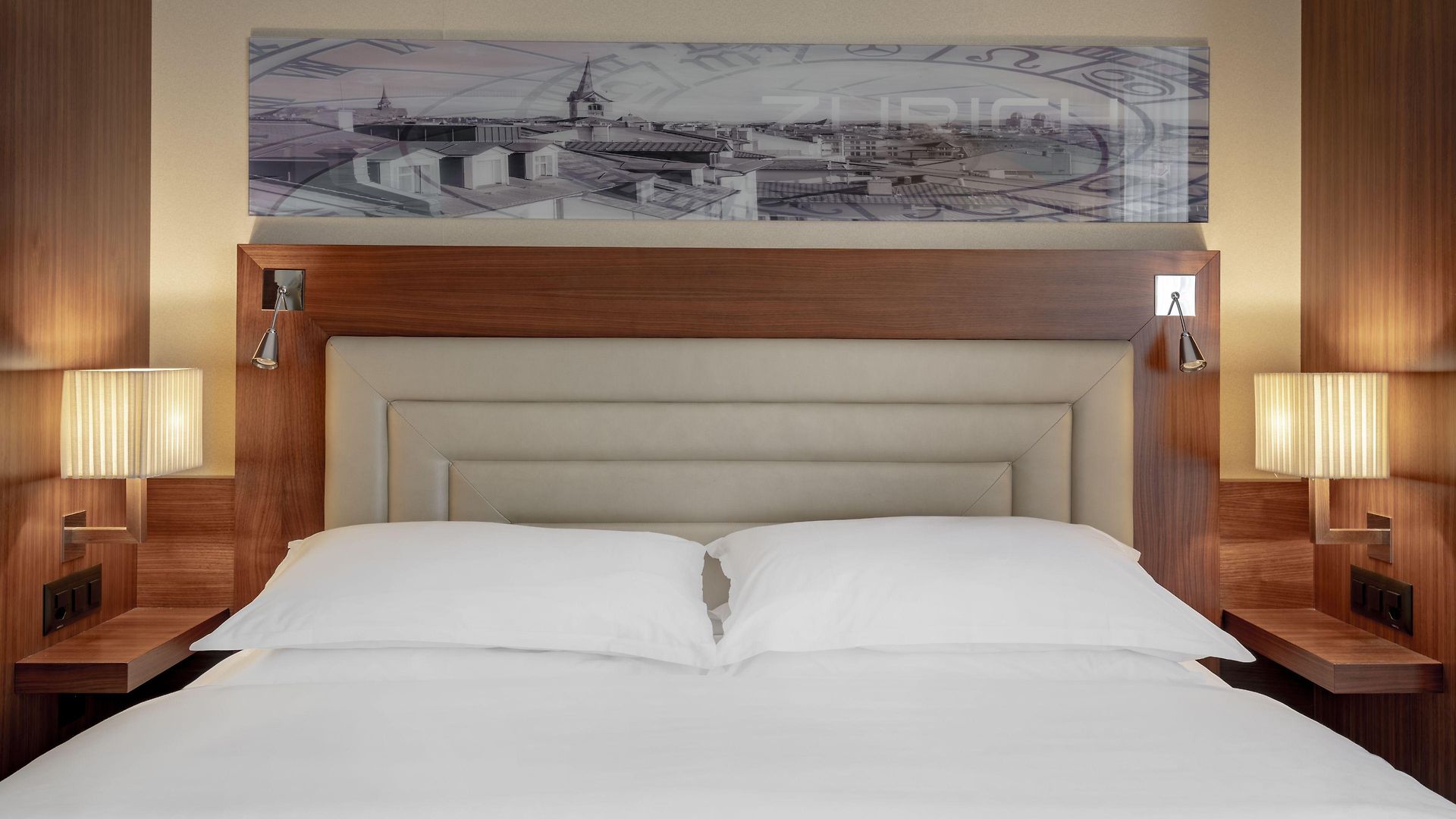 Neues Schloss Privat Zurich, Autograph Collection