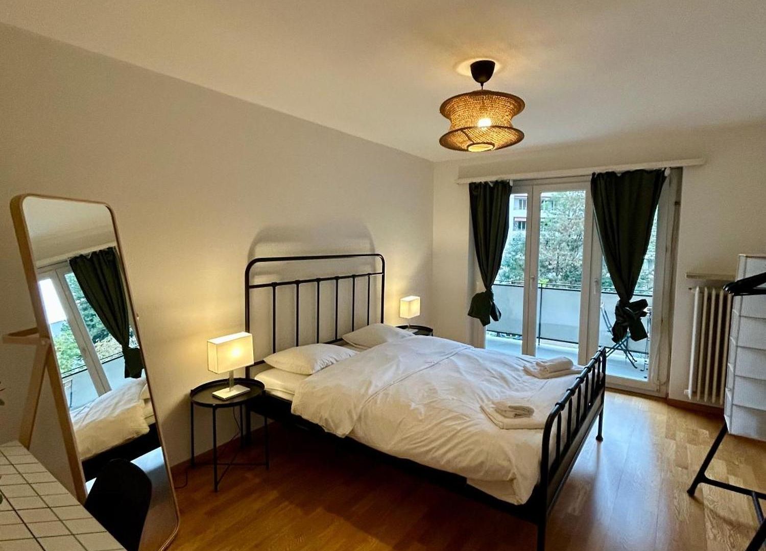 Apartment Chic Comfort In A Prime Location *