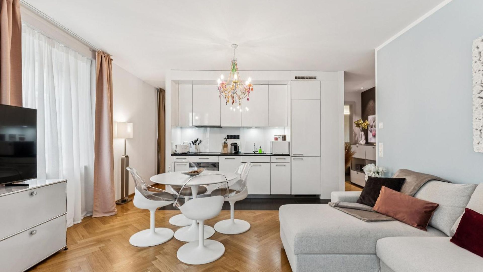 Location Ac Free Parking *