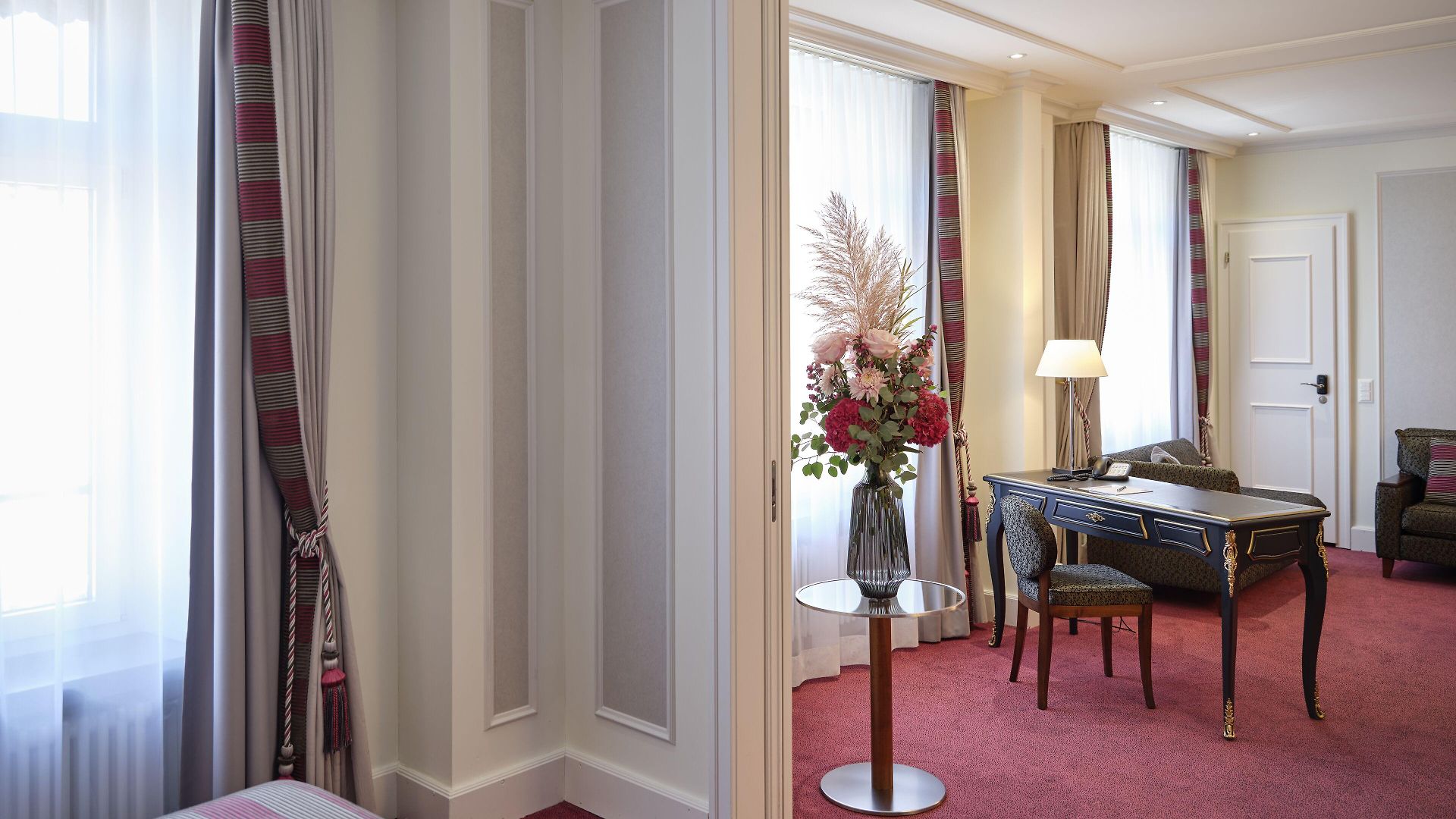 Hotel Schweizerhof 5*