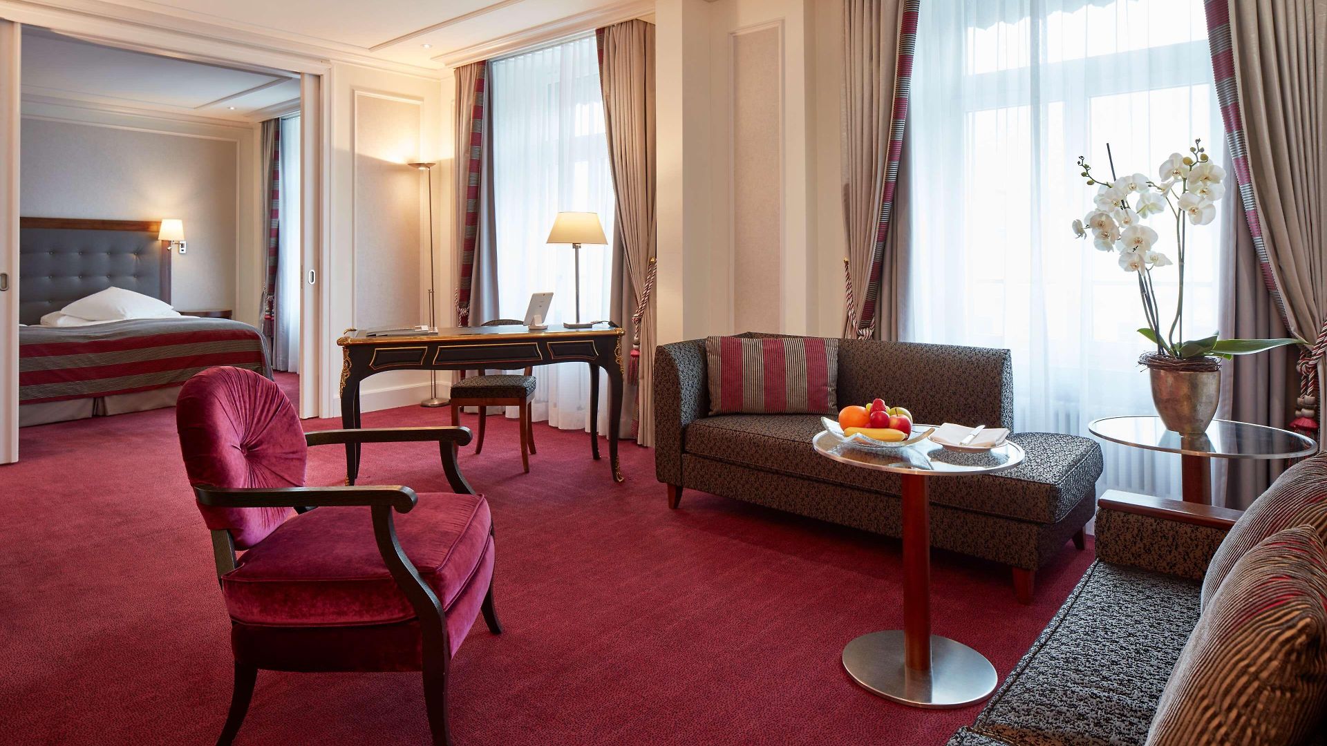 Schweizerhof Hotel 5*