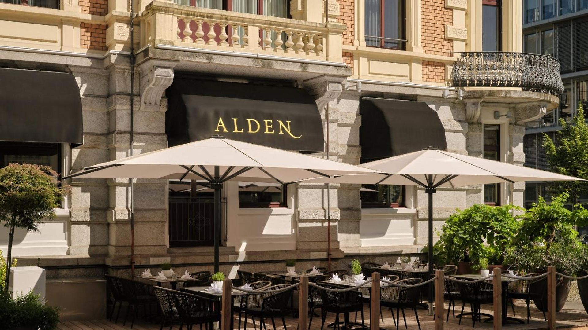 Alden Splügenschloss Hotel 5*