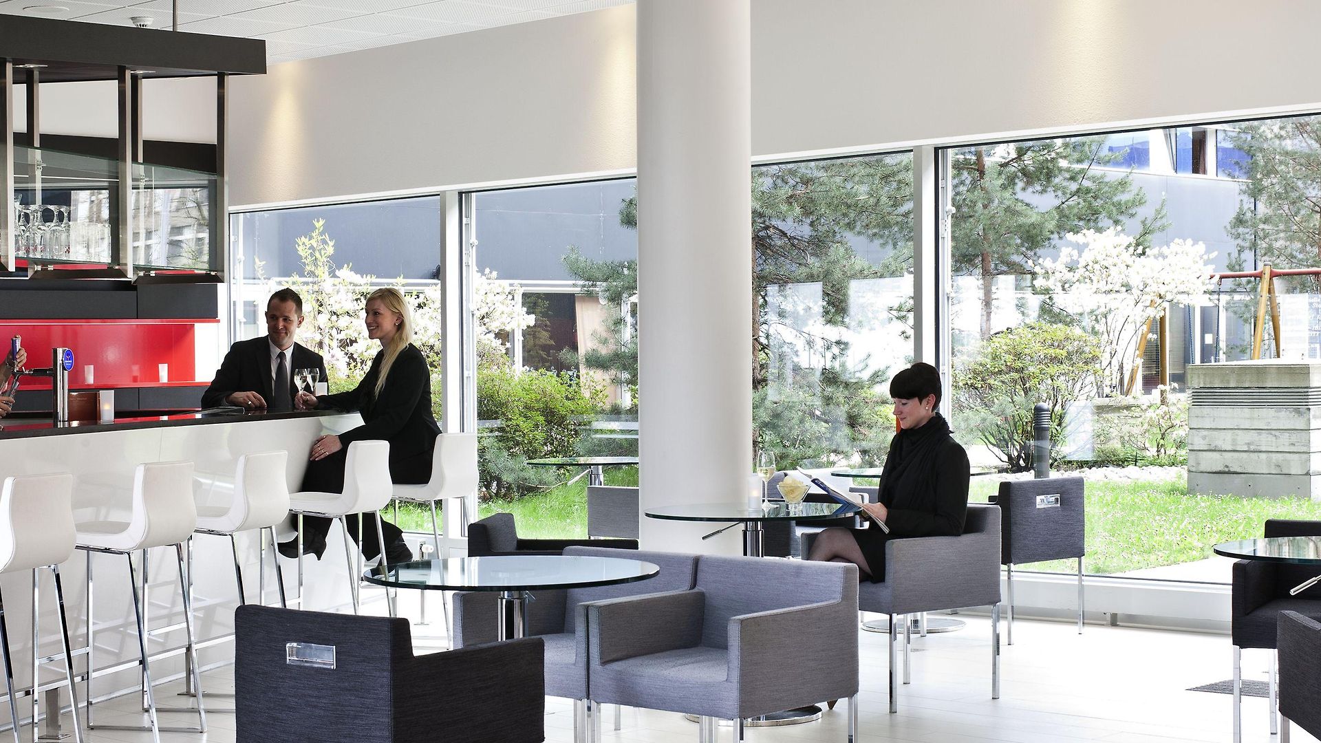 Novotel West Hotel 4*