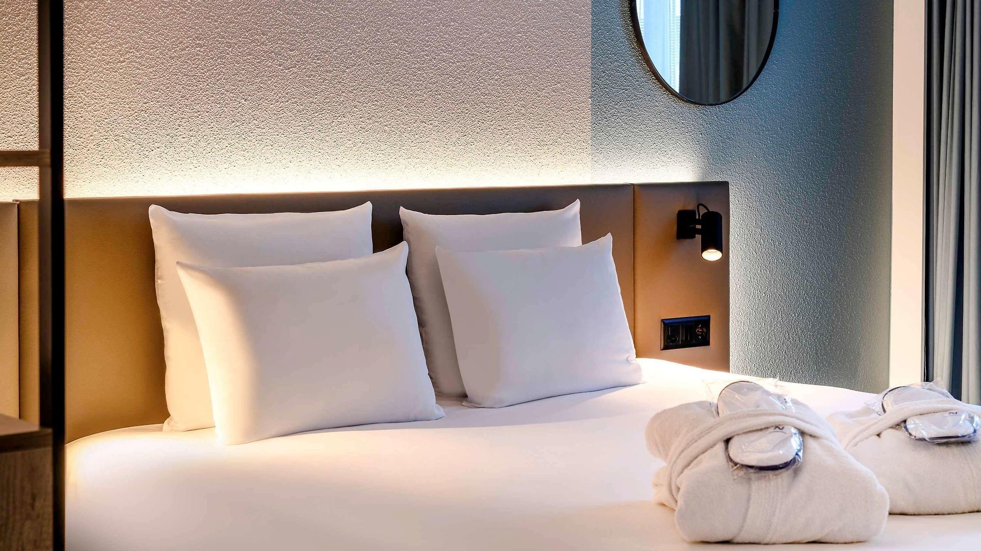 Hotel Novotel West 4*