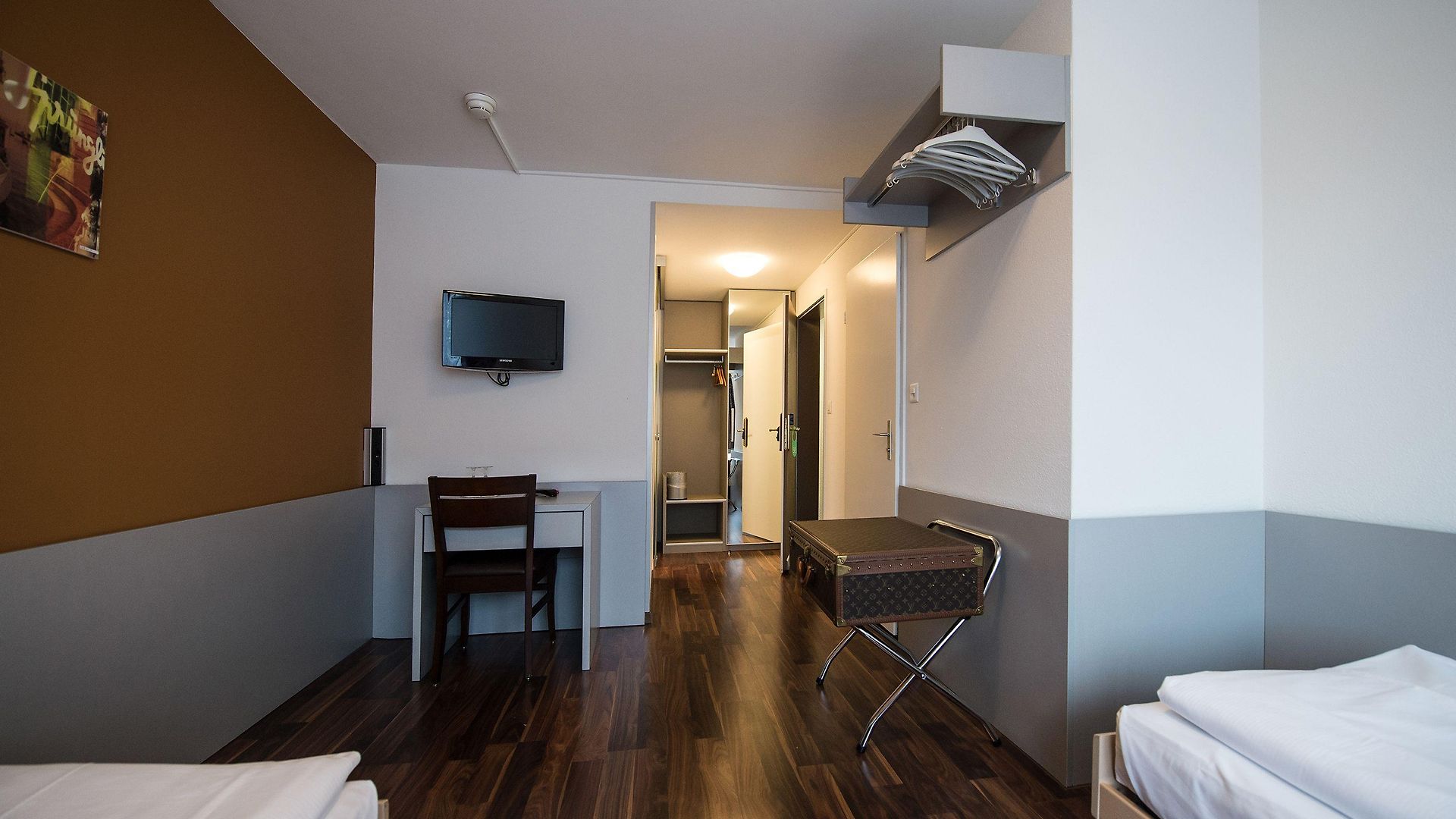 Alexander Old Town Guest house 2*