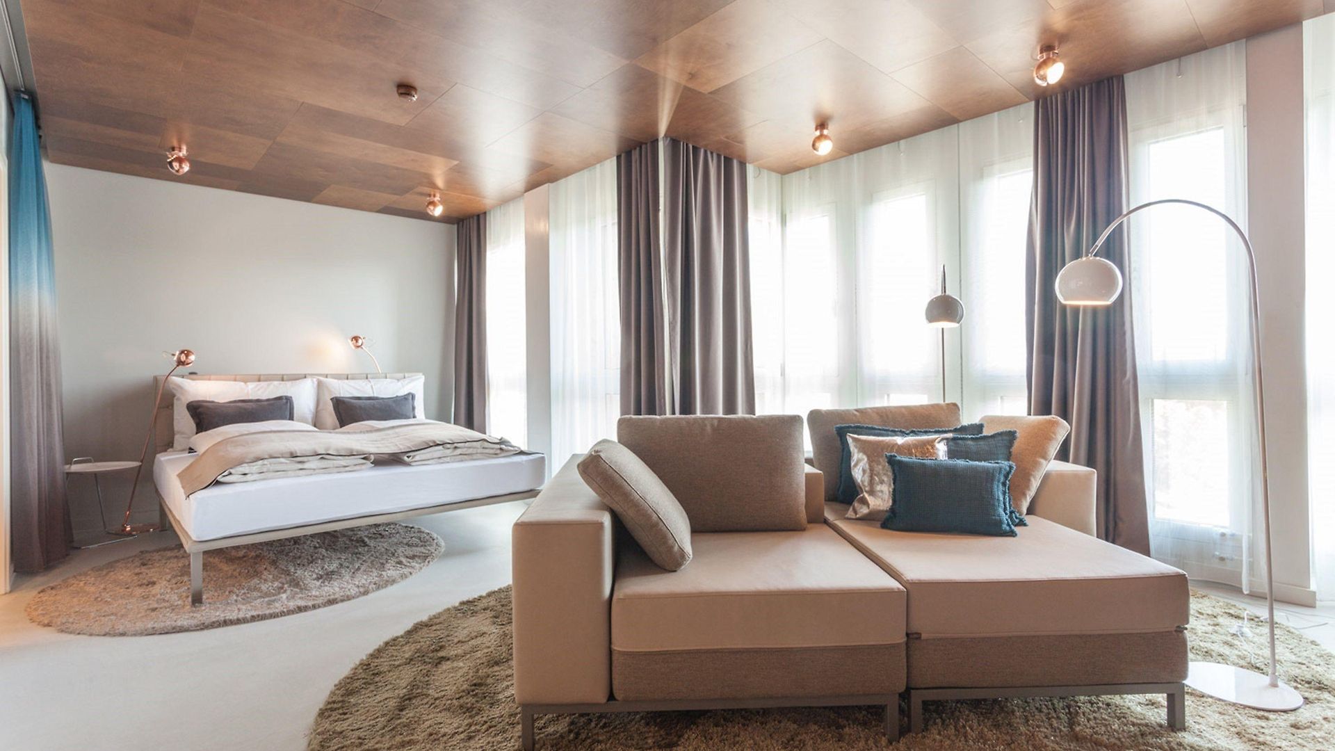 Ema House Hotel