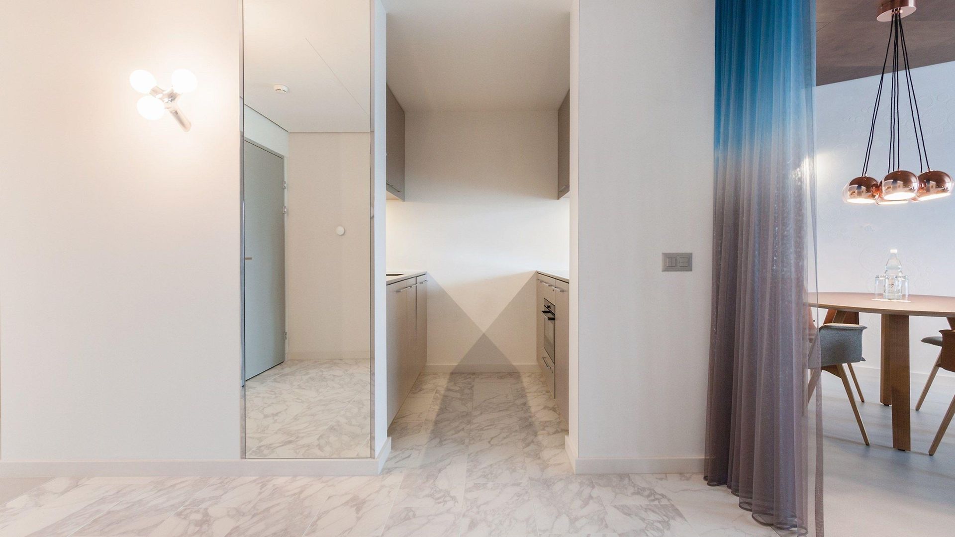 Hotel Ema House