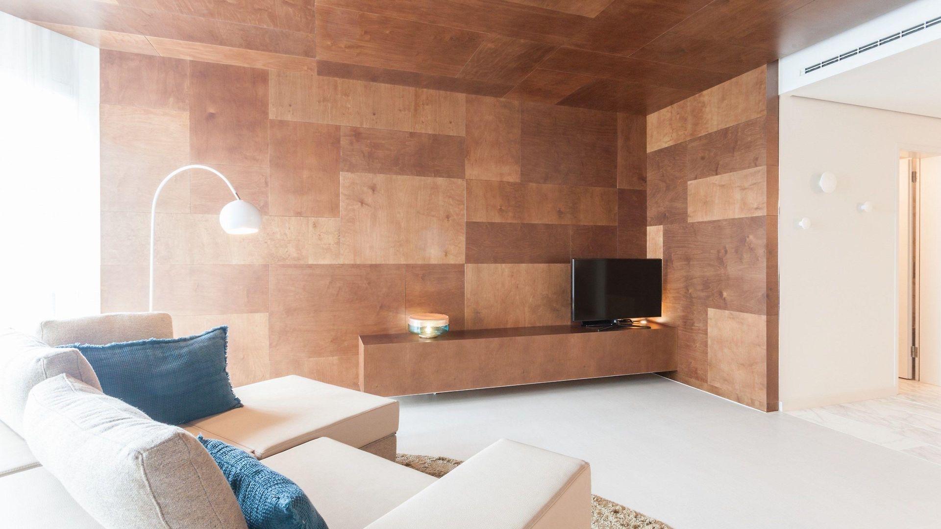 Ema House Hotel 4*