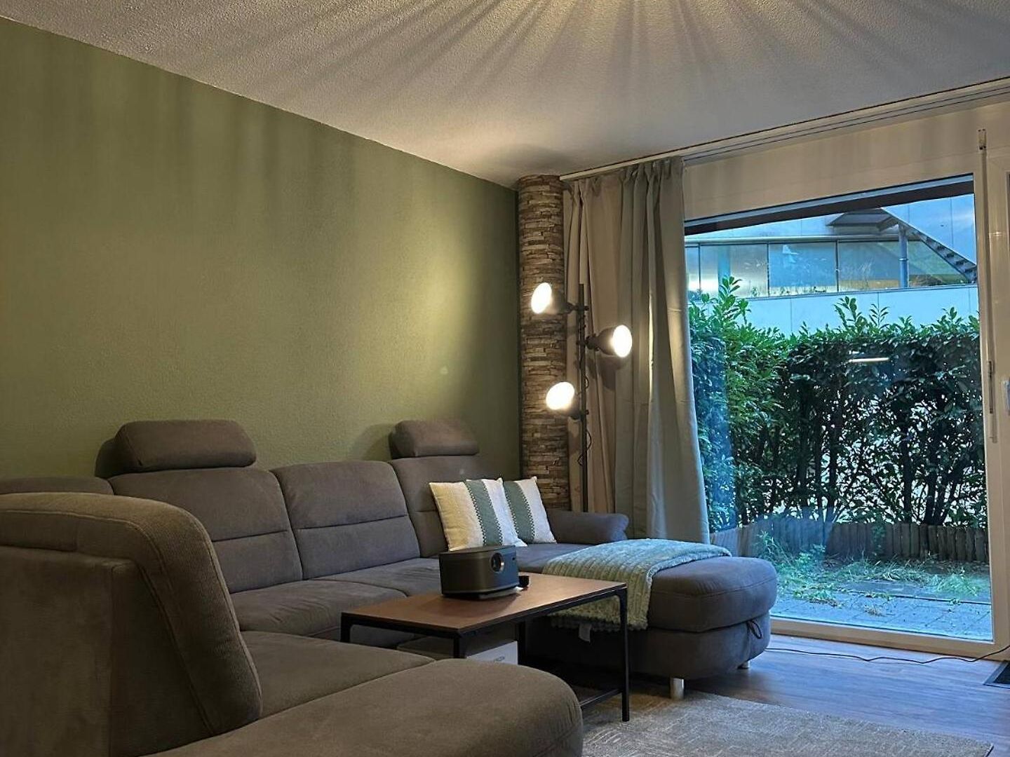 Hideaway Garden, Parking, Cinema,4,5rooms * Zurich