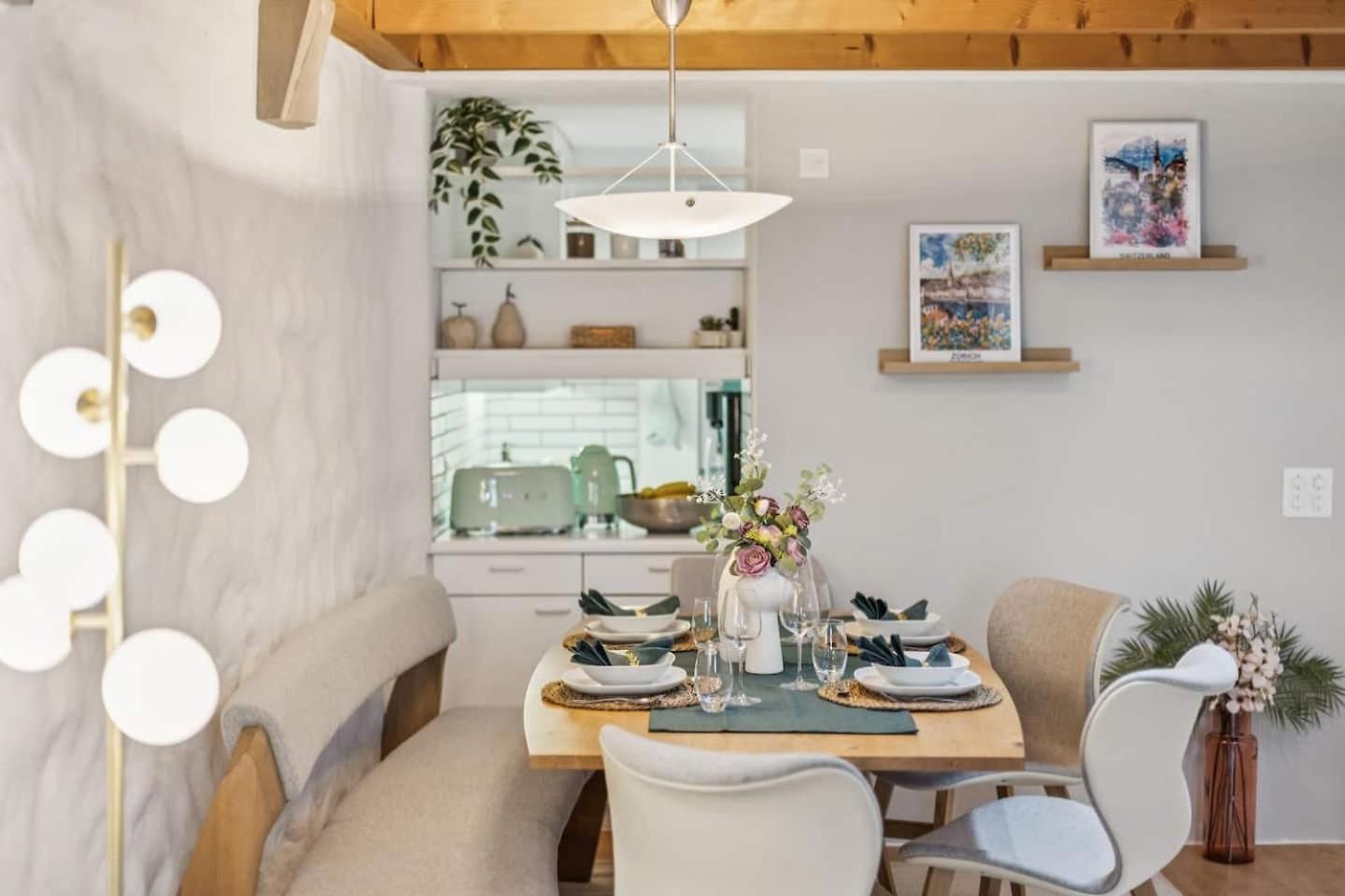 Oldtownriversideacbalconyfreeparkingwaterview Zurich