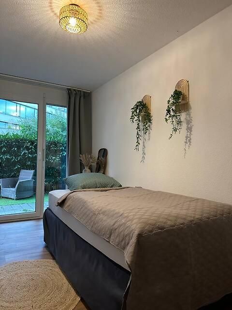 Apartment Hideaway Garden, Parking, Cinema,4,5rooms Zurich