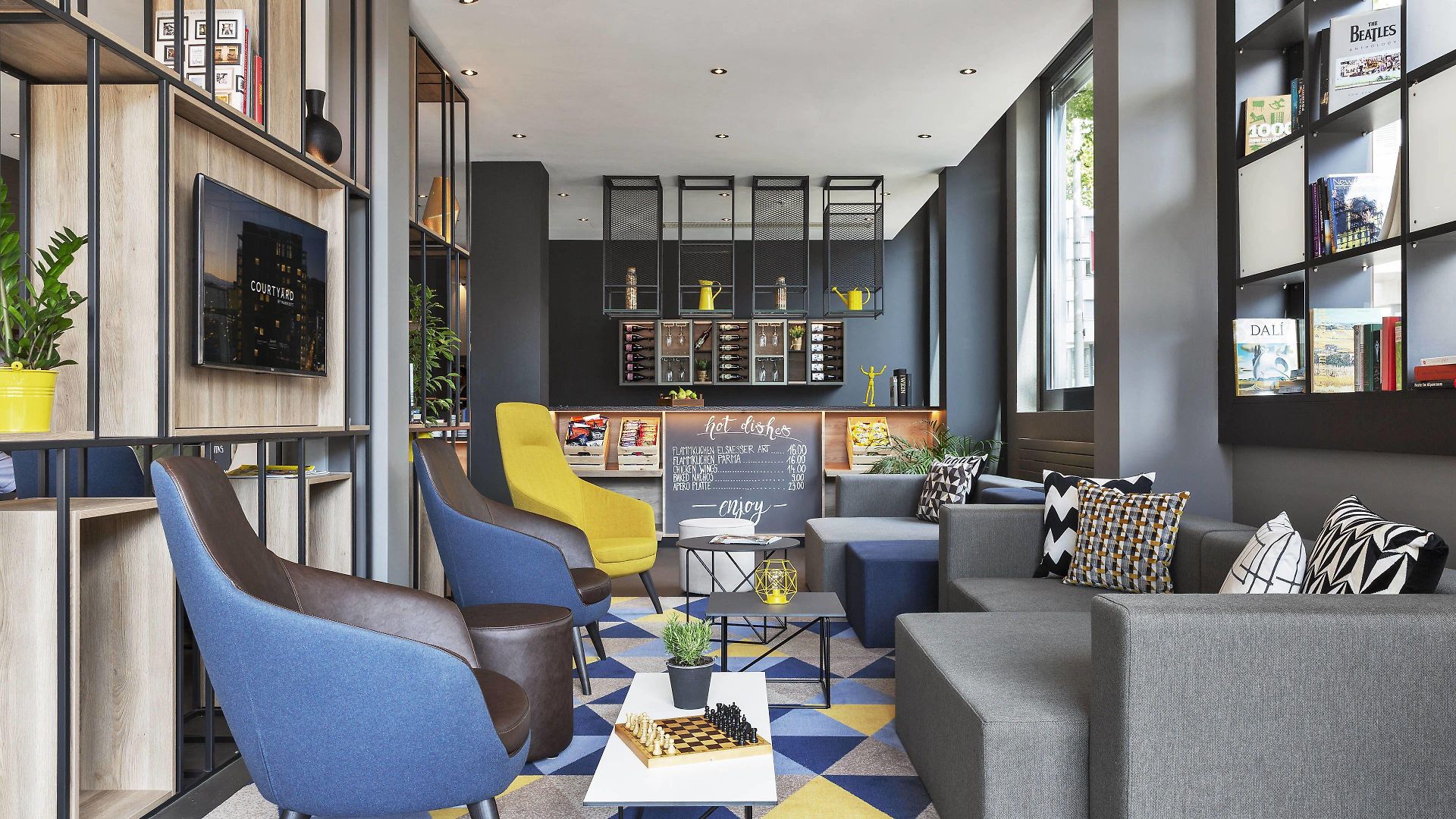 Courtyard By Marriott North 4*