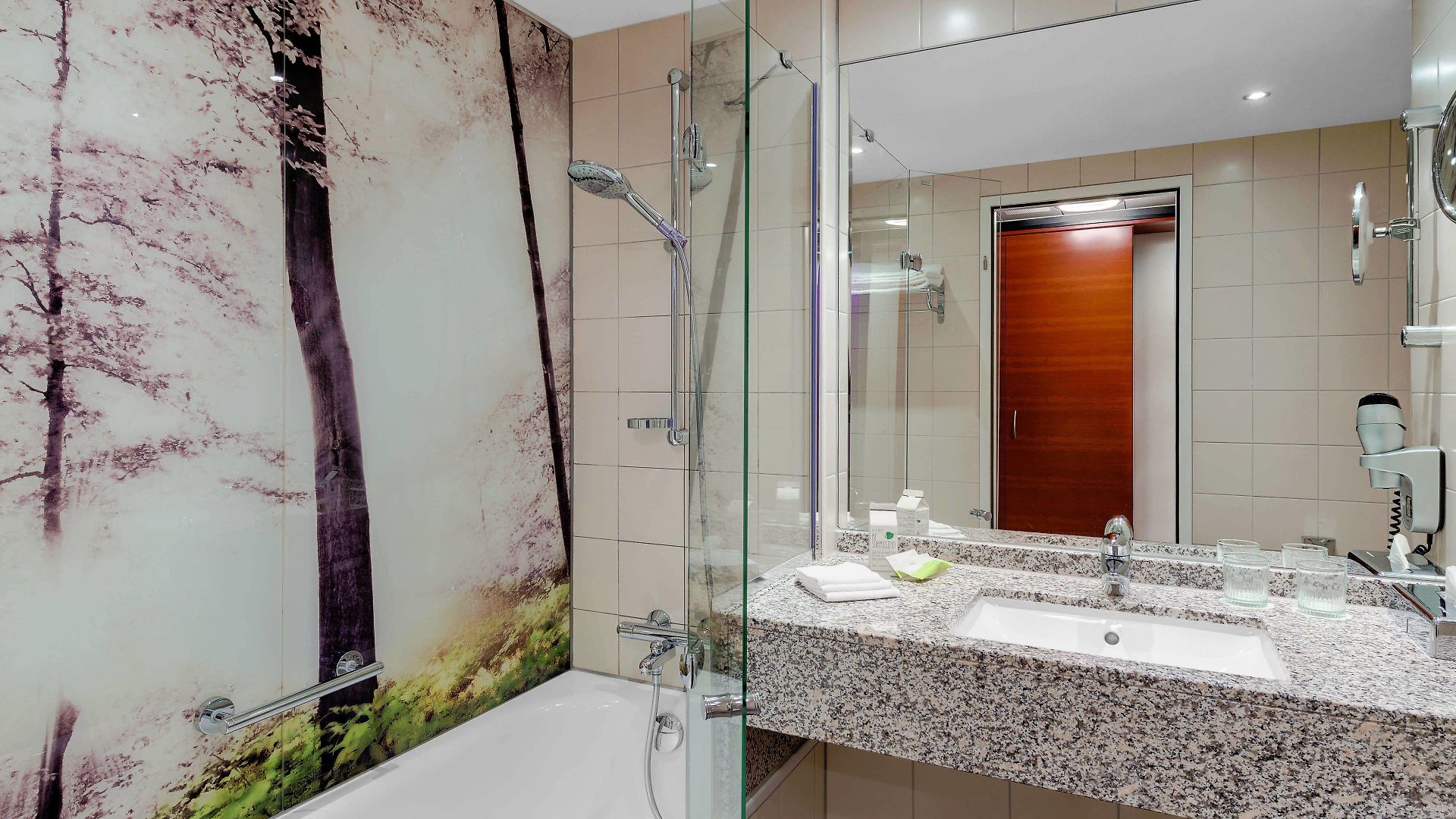 Courtyard By Marriott North