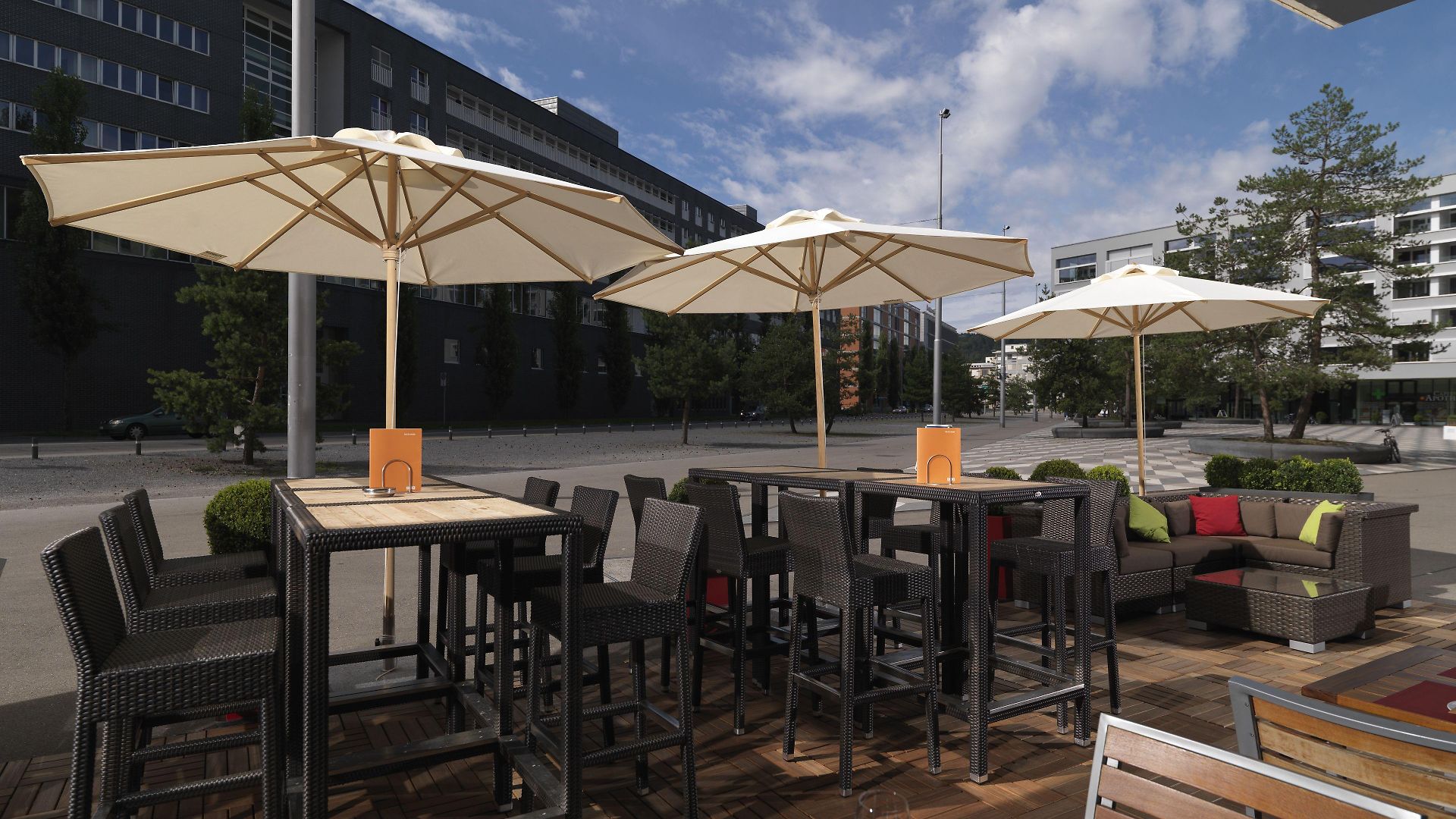Courtyard By Marriott North Hotel