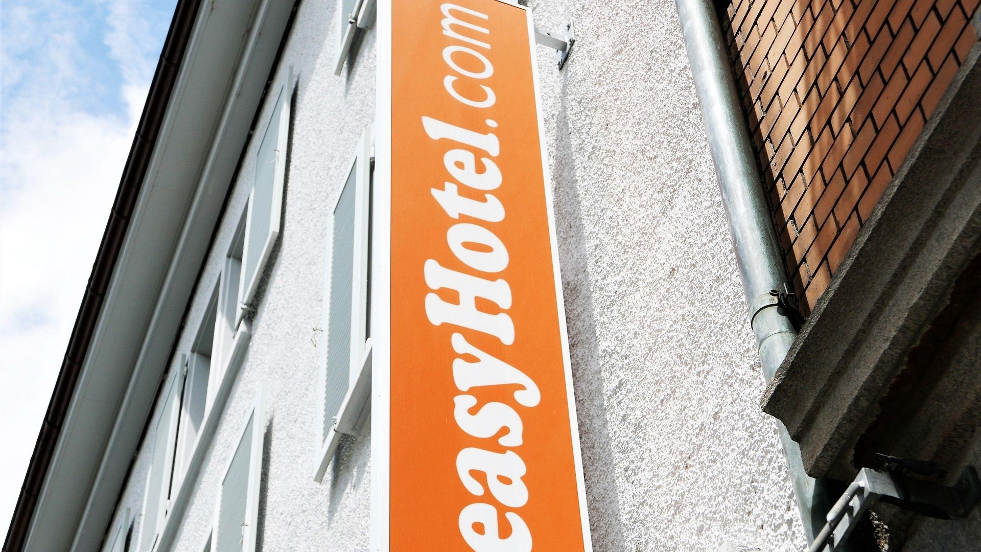Easyhotel Centre Hotel 2*