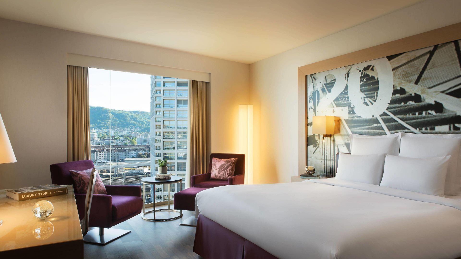 Renaissance Tower Hotel 5*
