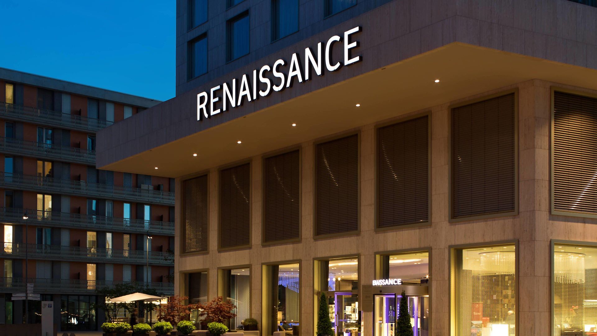 Renaissance Tower 5*