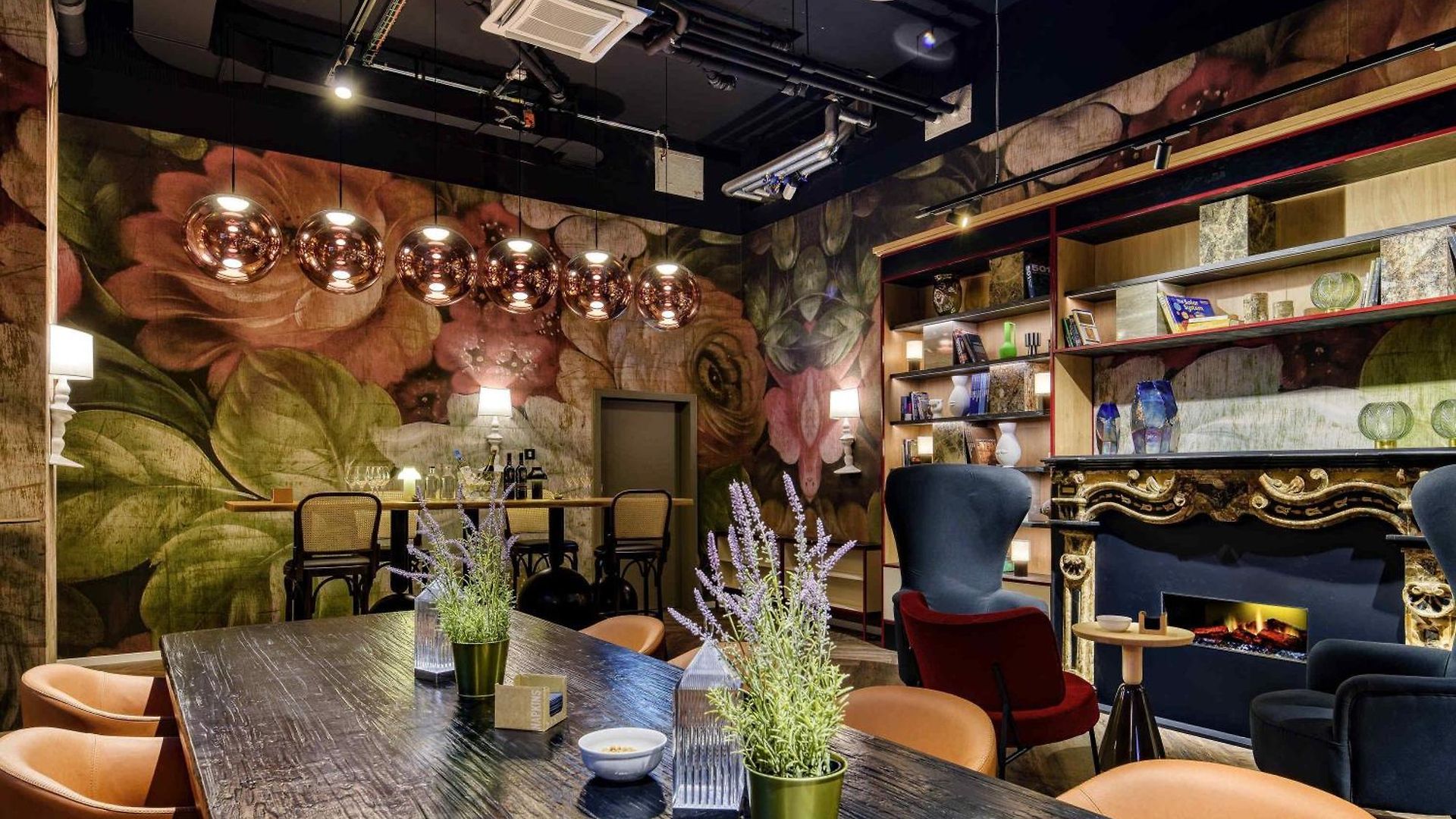Ibis Styles Center