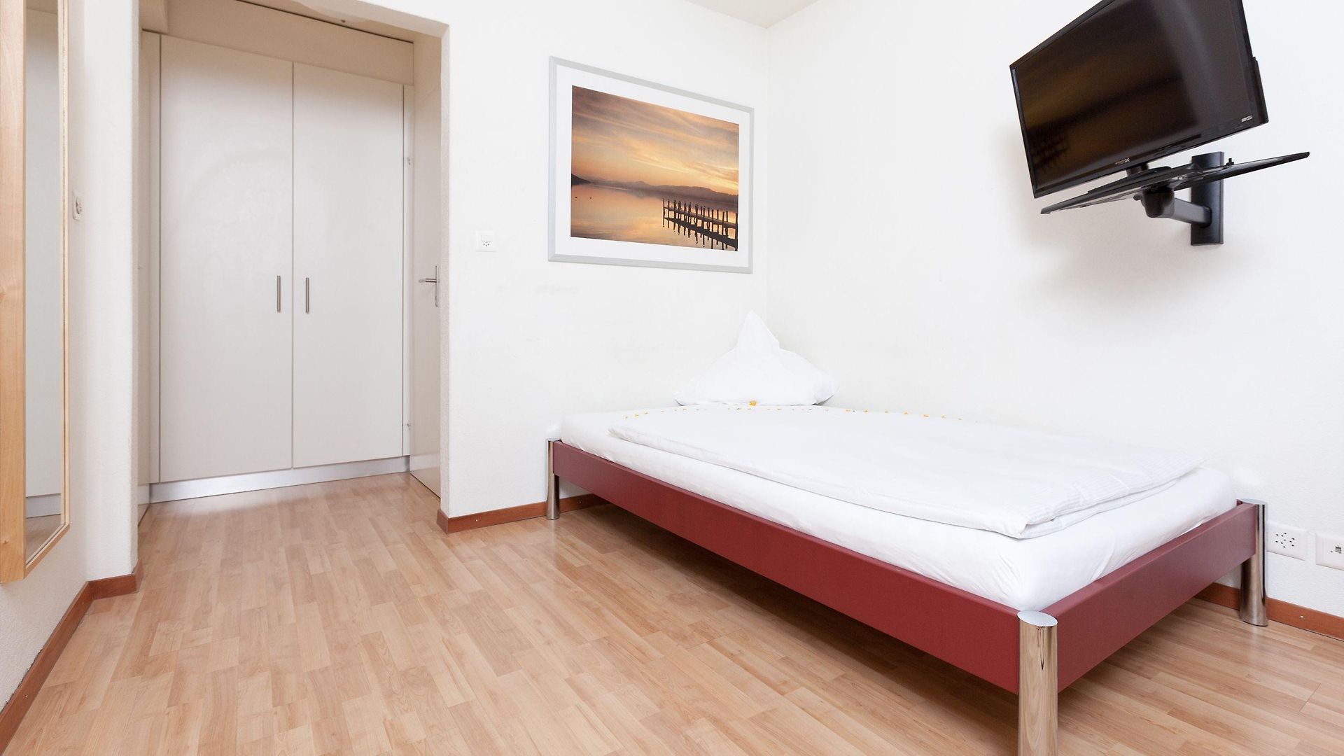 Hotel Swiss Star Sihlfeld 3*