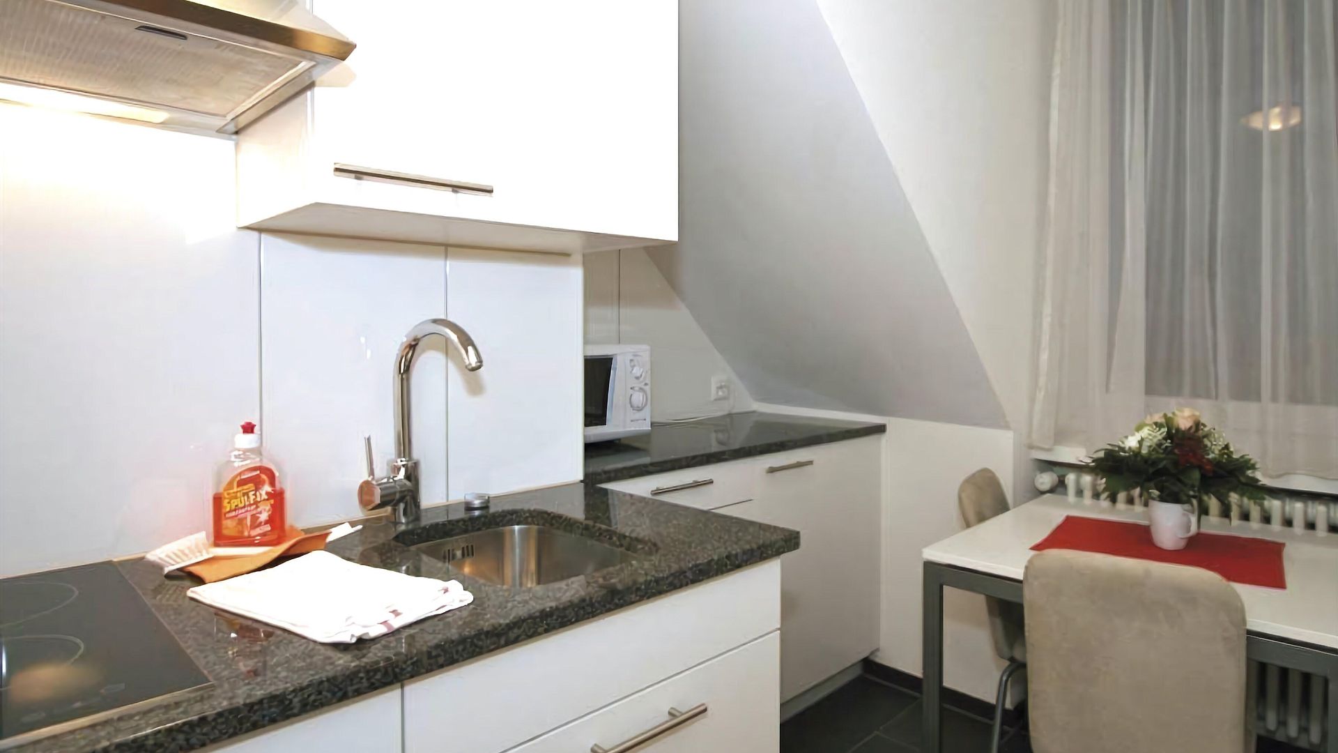 Apartment Swiss Star Aussersihl - Self Check-in