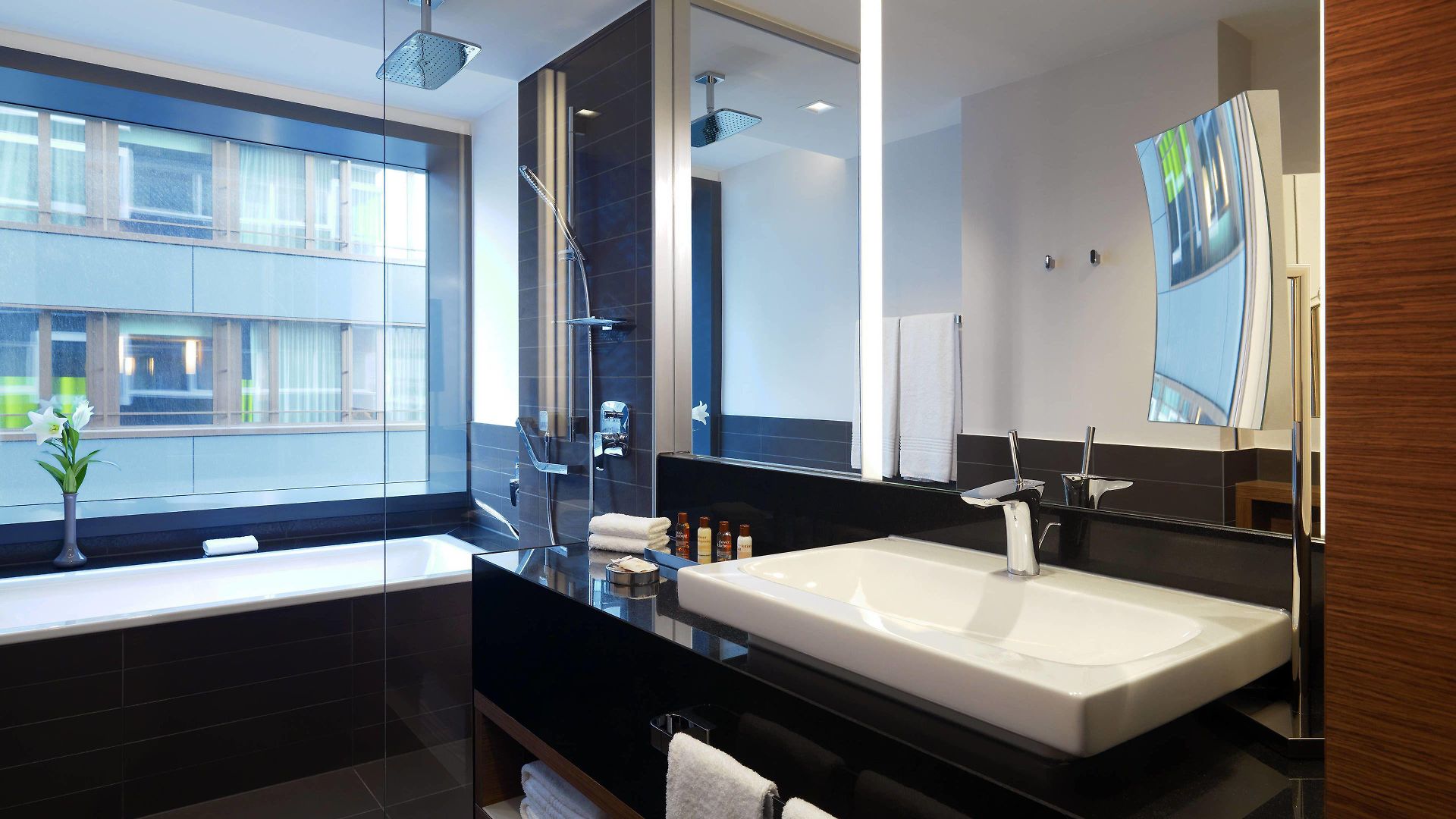Sheraton Hotel 4*