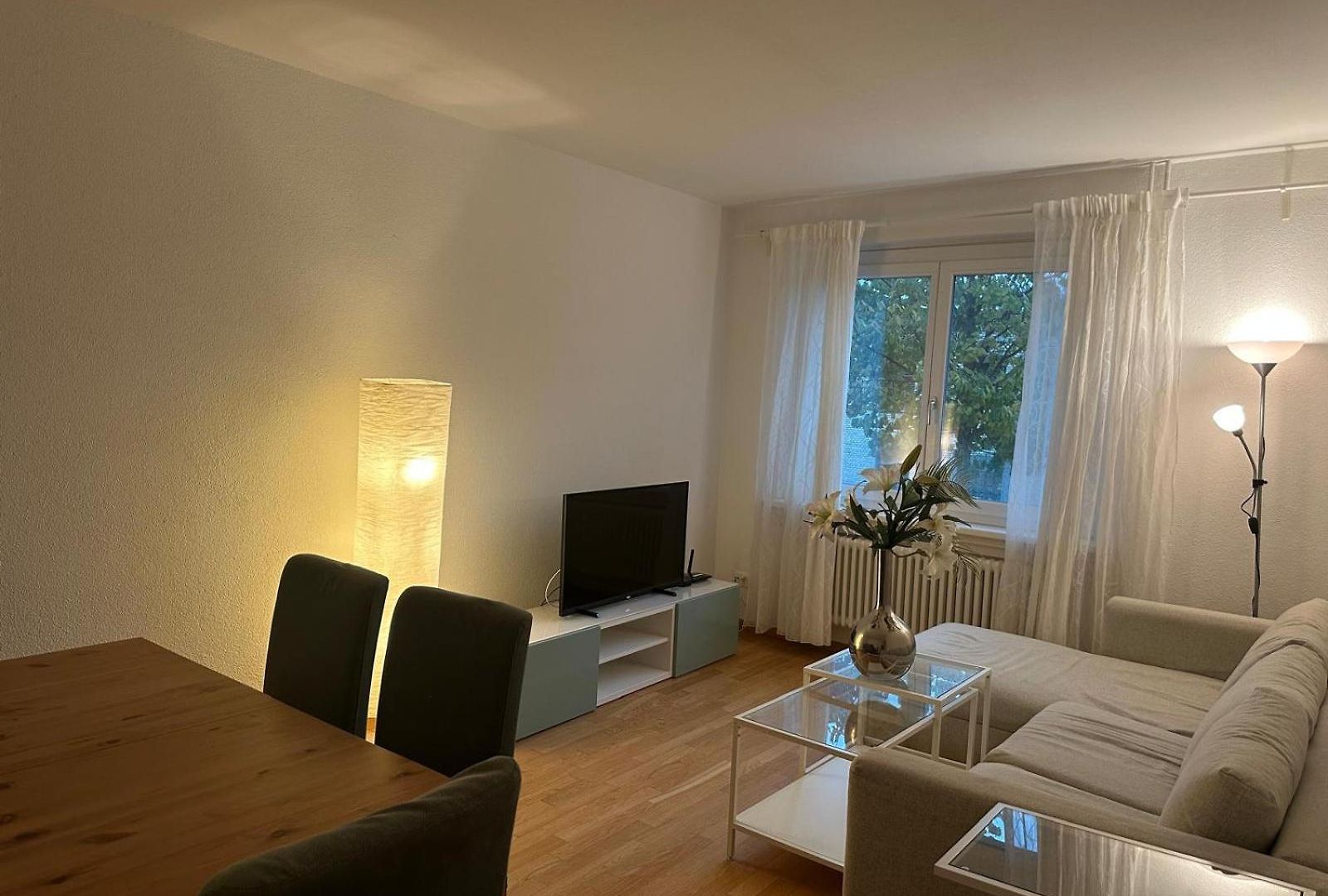 Apartment In West-eichbuehlstr 62-68