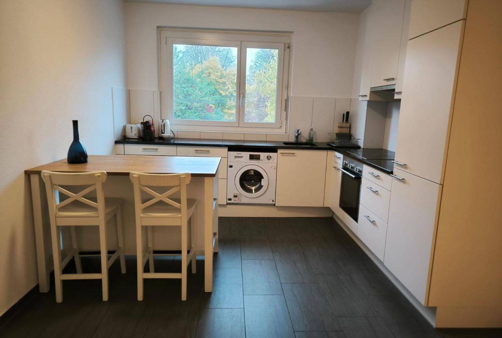 In West-eichbuehlstr 62-68 *