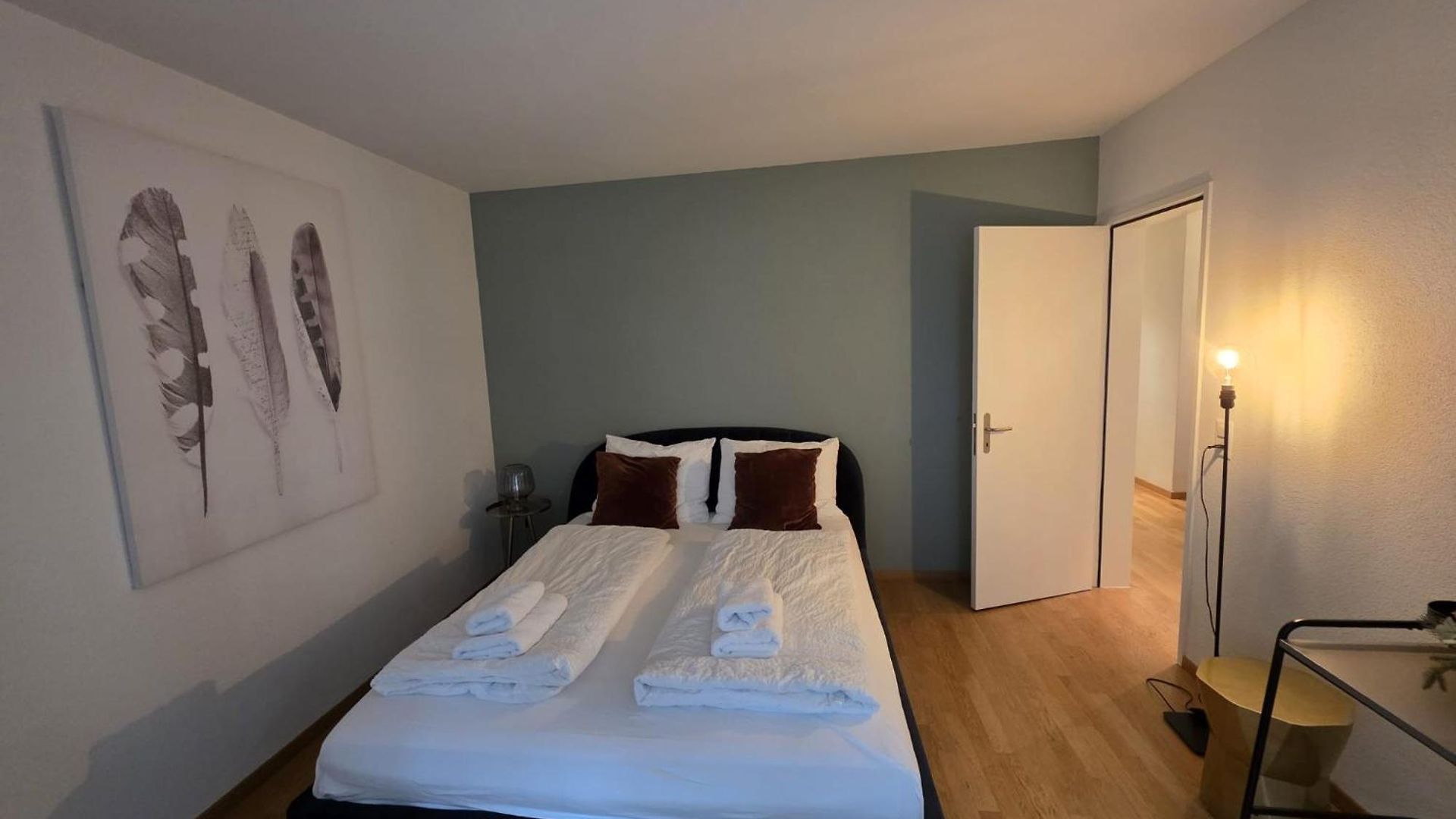 In West-eichbuehlstr 62-68 *