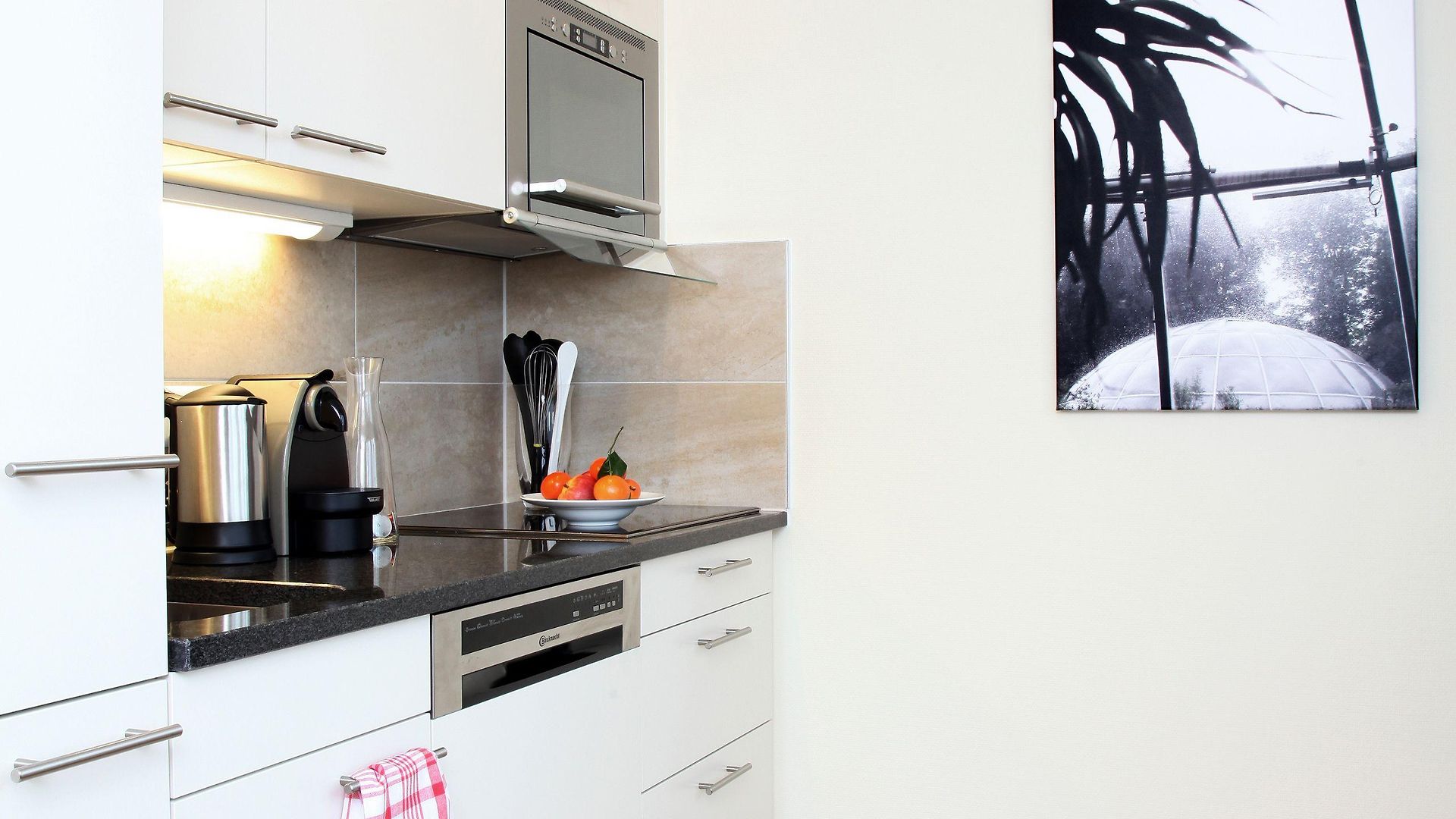 - Kieselgasse 4* Zurich