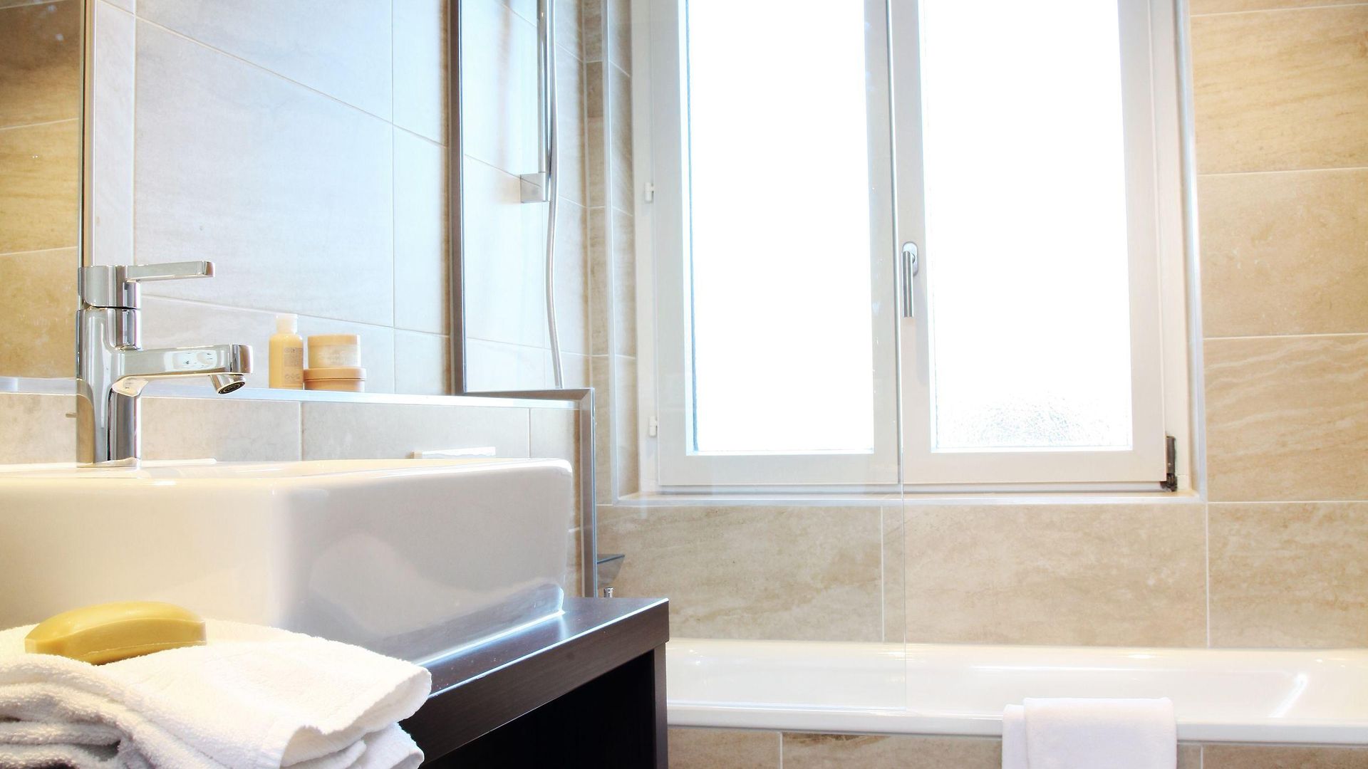 - Kieselgasse 4* Zurich