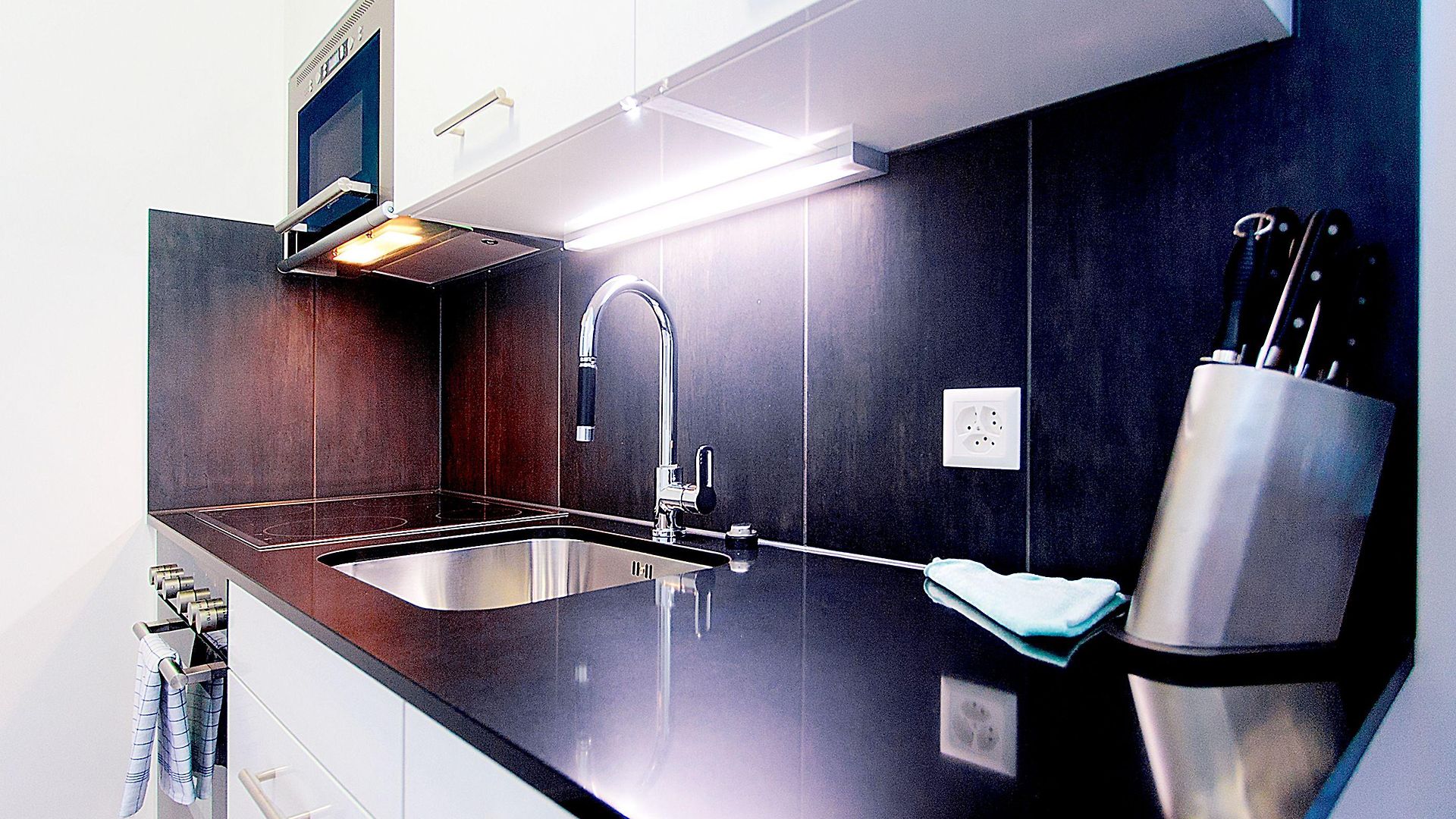 Apartment By Livingdowntown