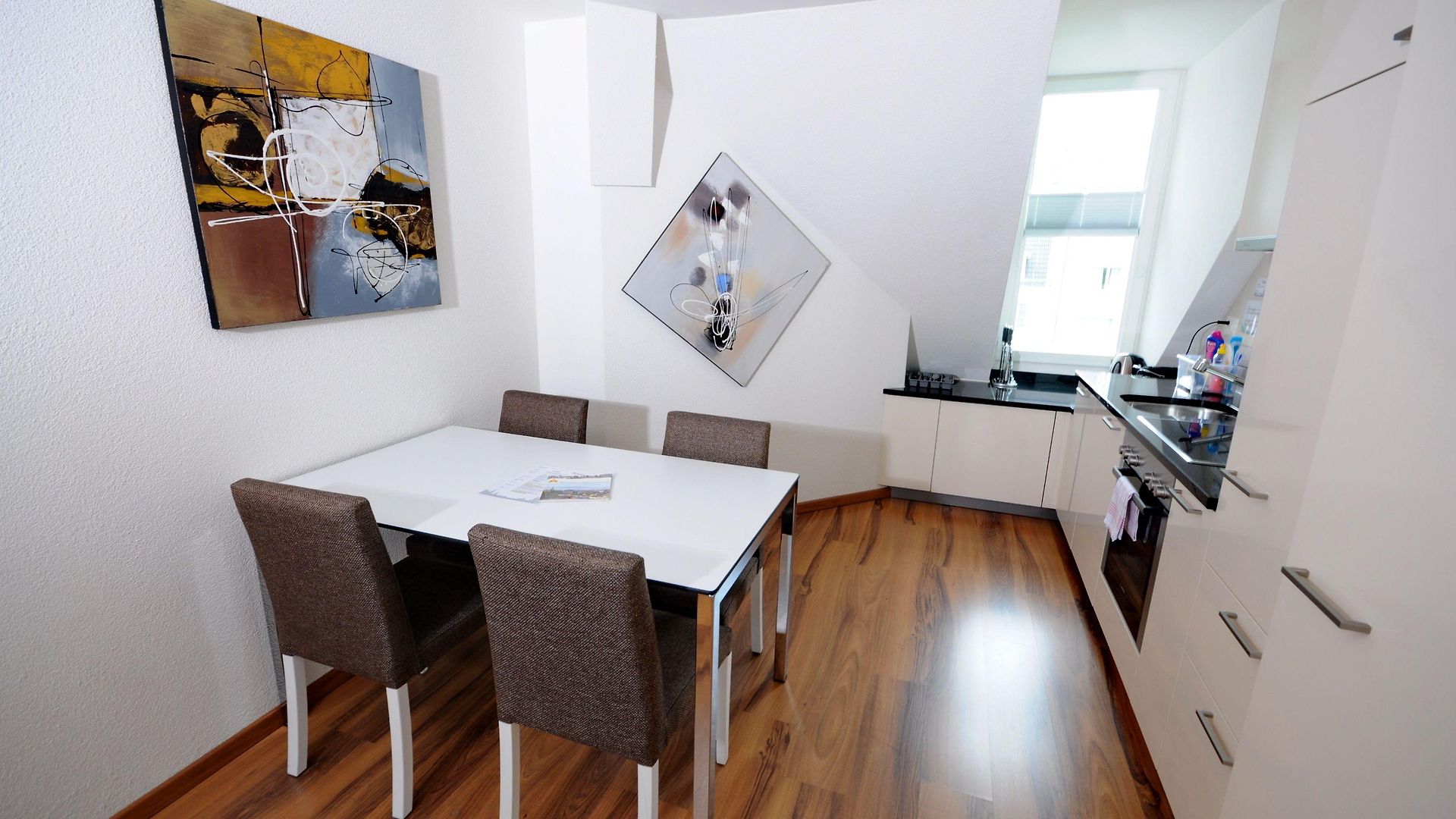 Luxury By Livingdowntown Apartment