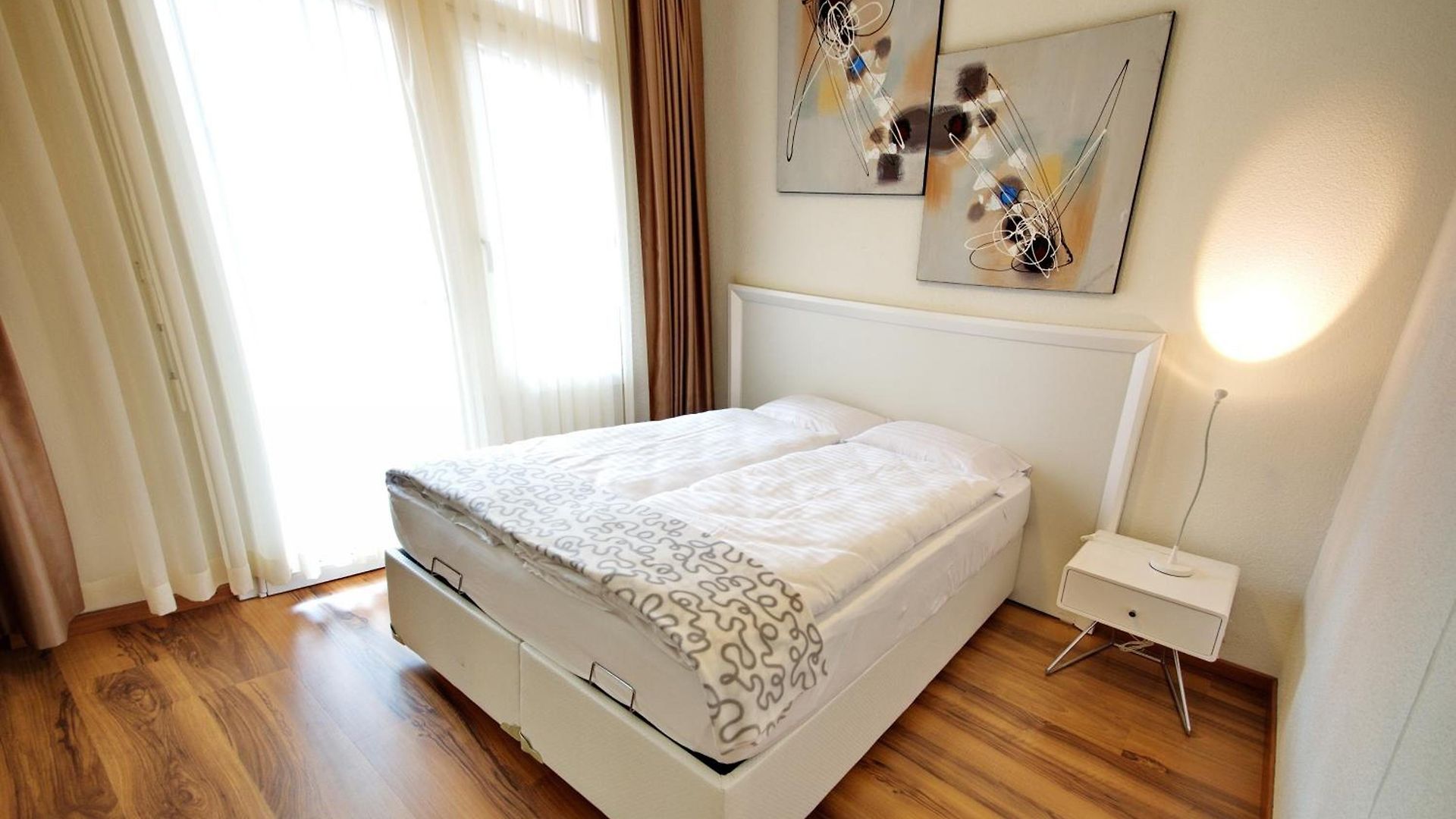 Luxury By Livingdowntown Apartment Zurich