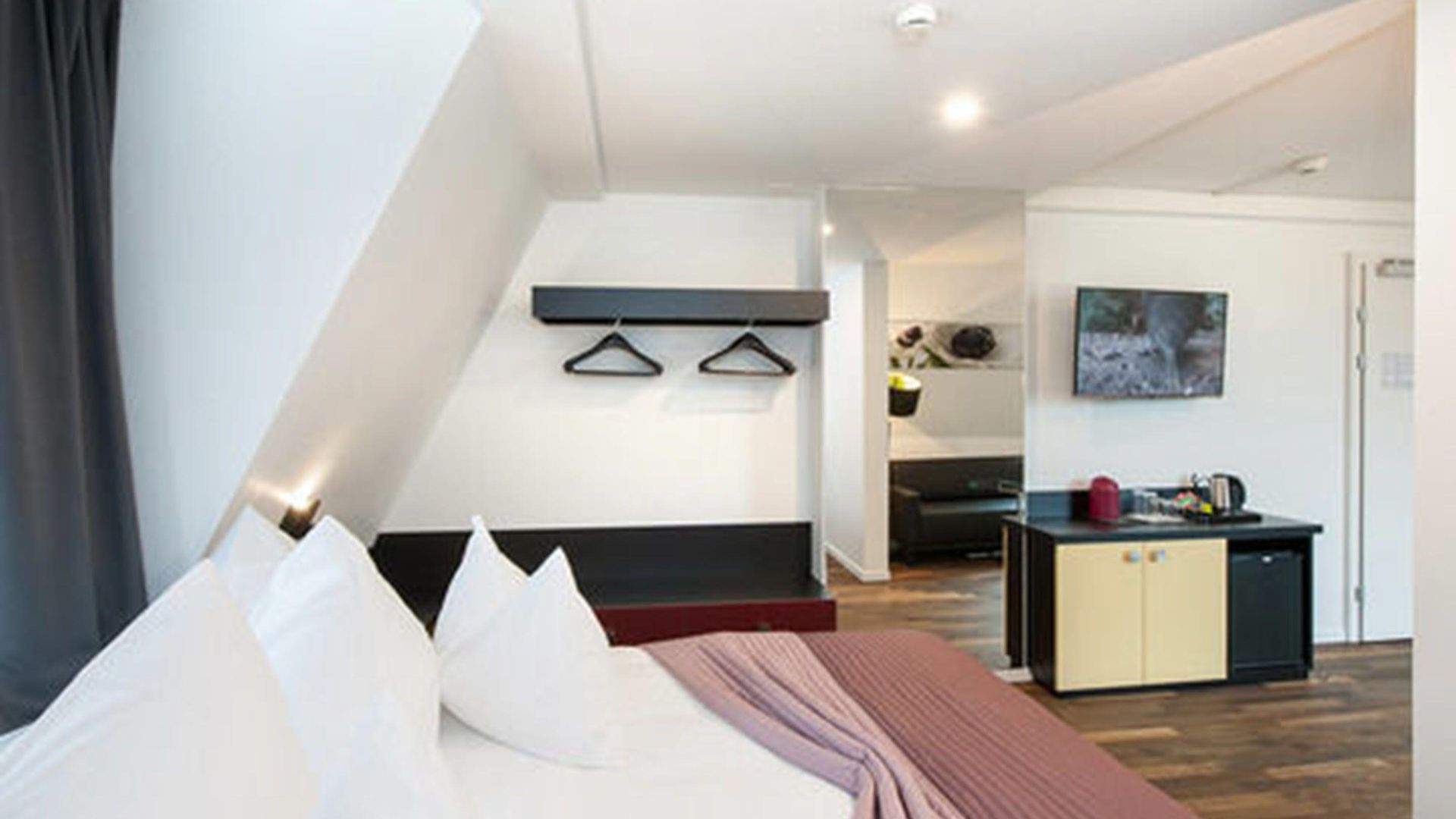 Hottingen - Near Old Town And