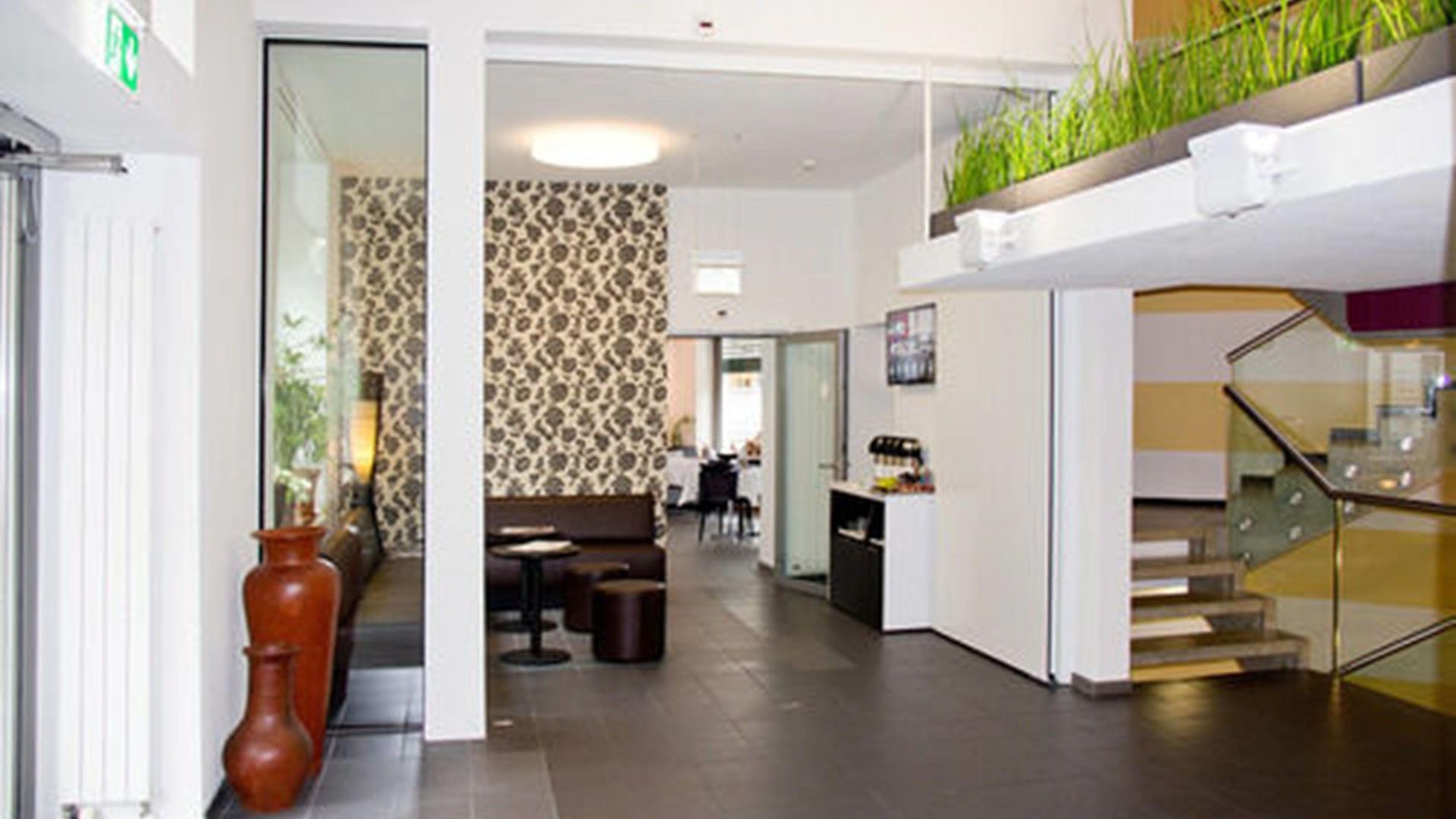 Hotel Hottingen - Near Old Town And 3*
